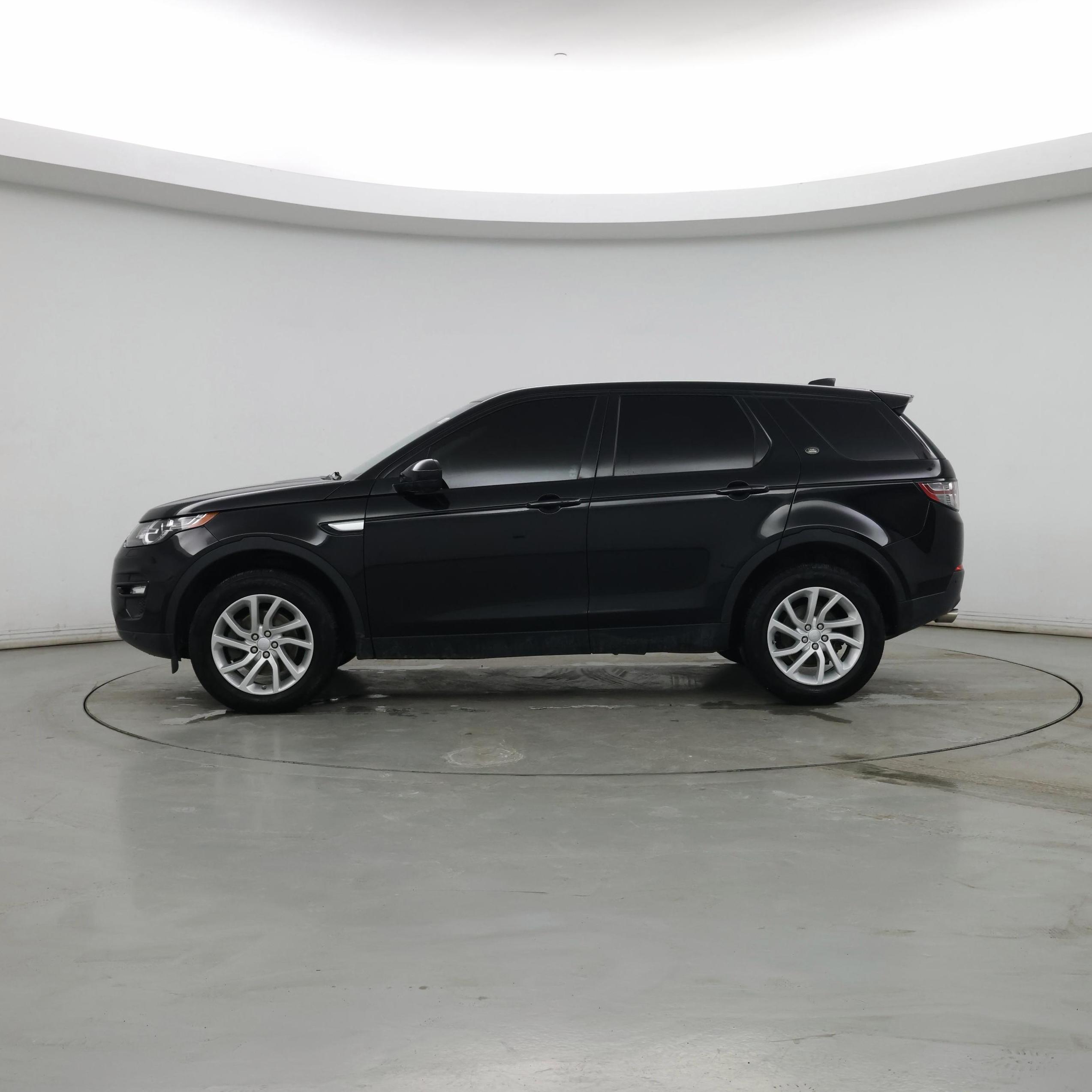 Thumbnail: 2019 Land Rover Discovery Sport - 3