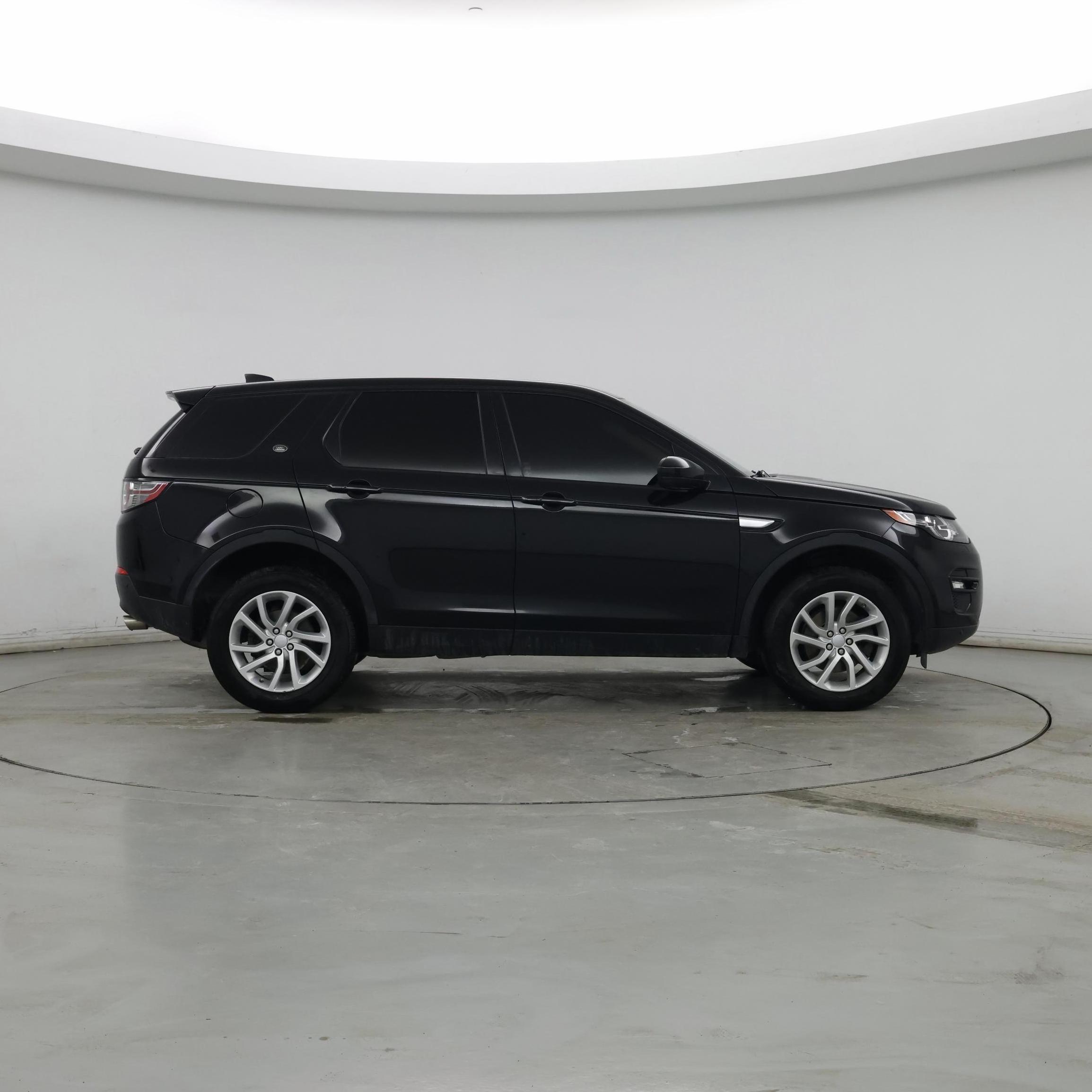 Thumbnail: 2019 Land Rover Discovery Sport - 7