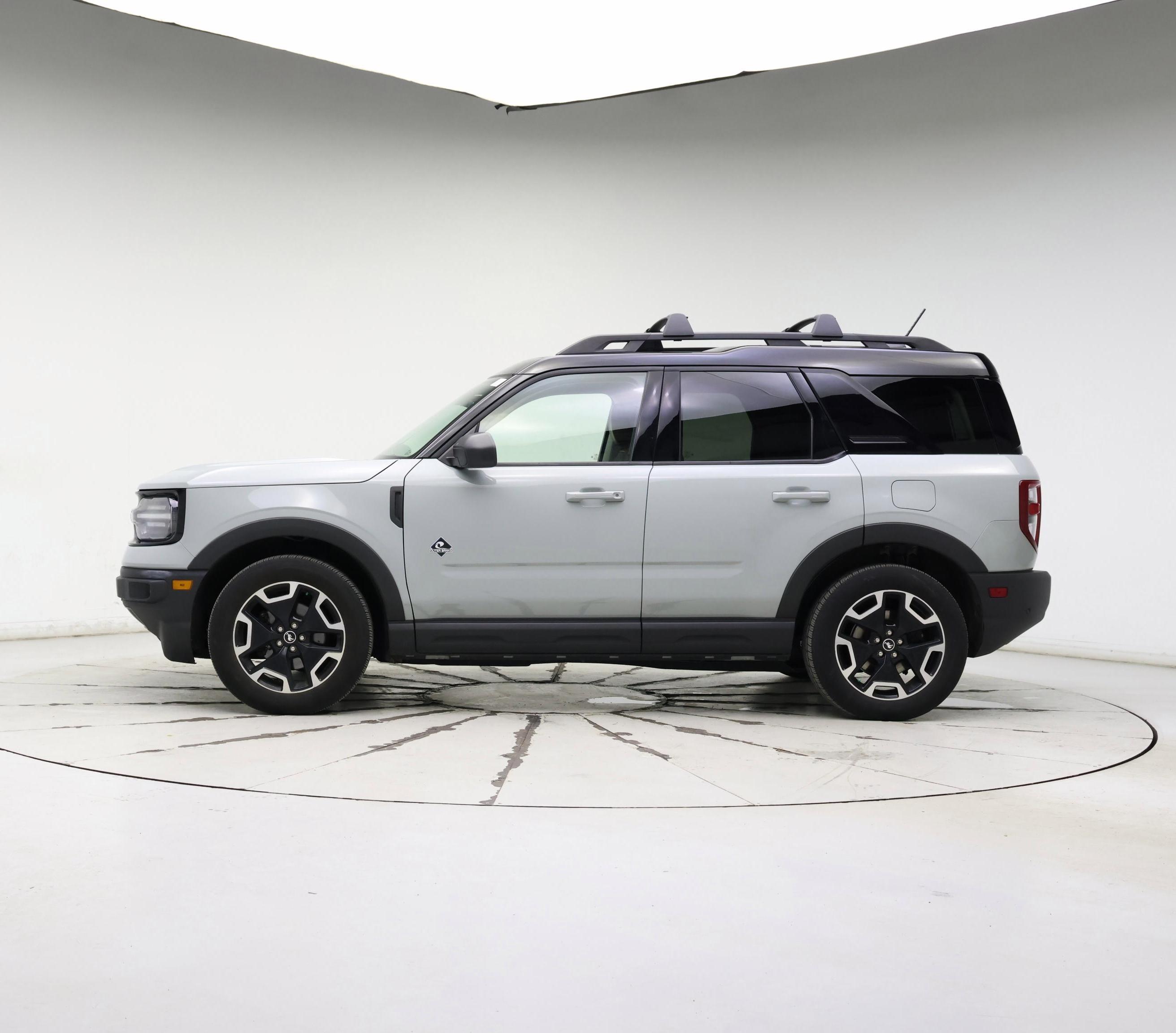 Thumbnail: 2022 Ford Bronco Sport - 3