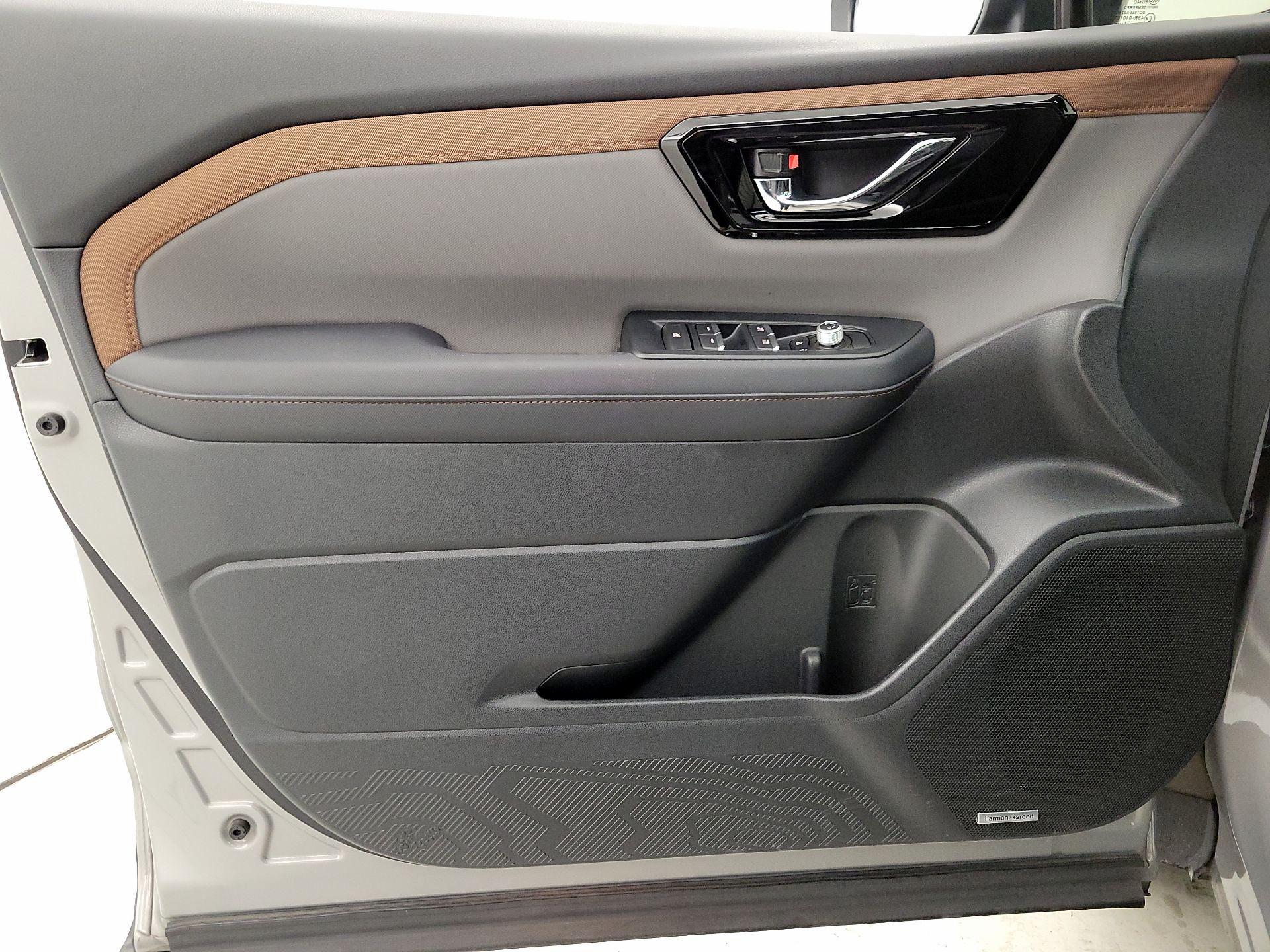 Thumbnail: 2025 Subaru Forester - 12