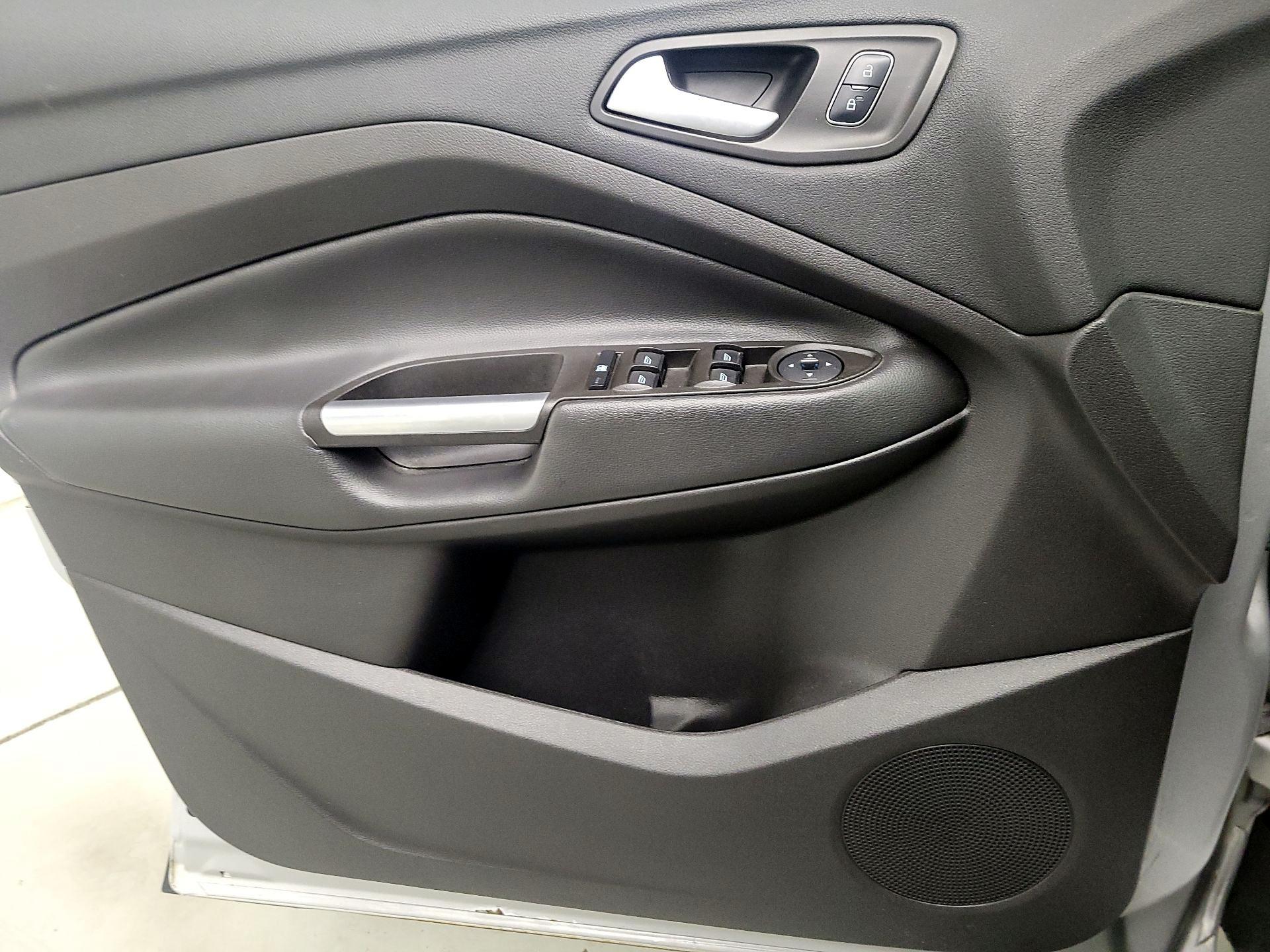 Thumbnail: 2017 Ford Escape - 12