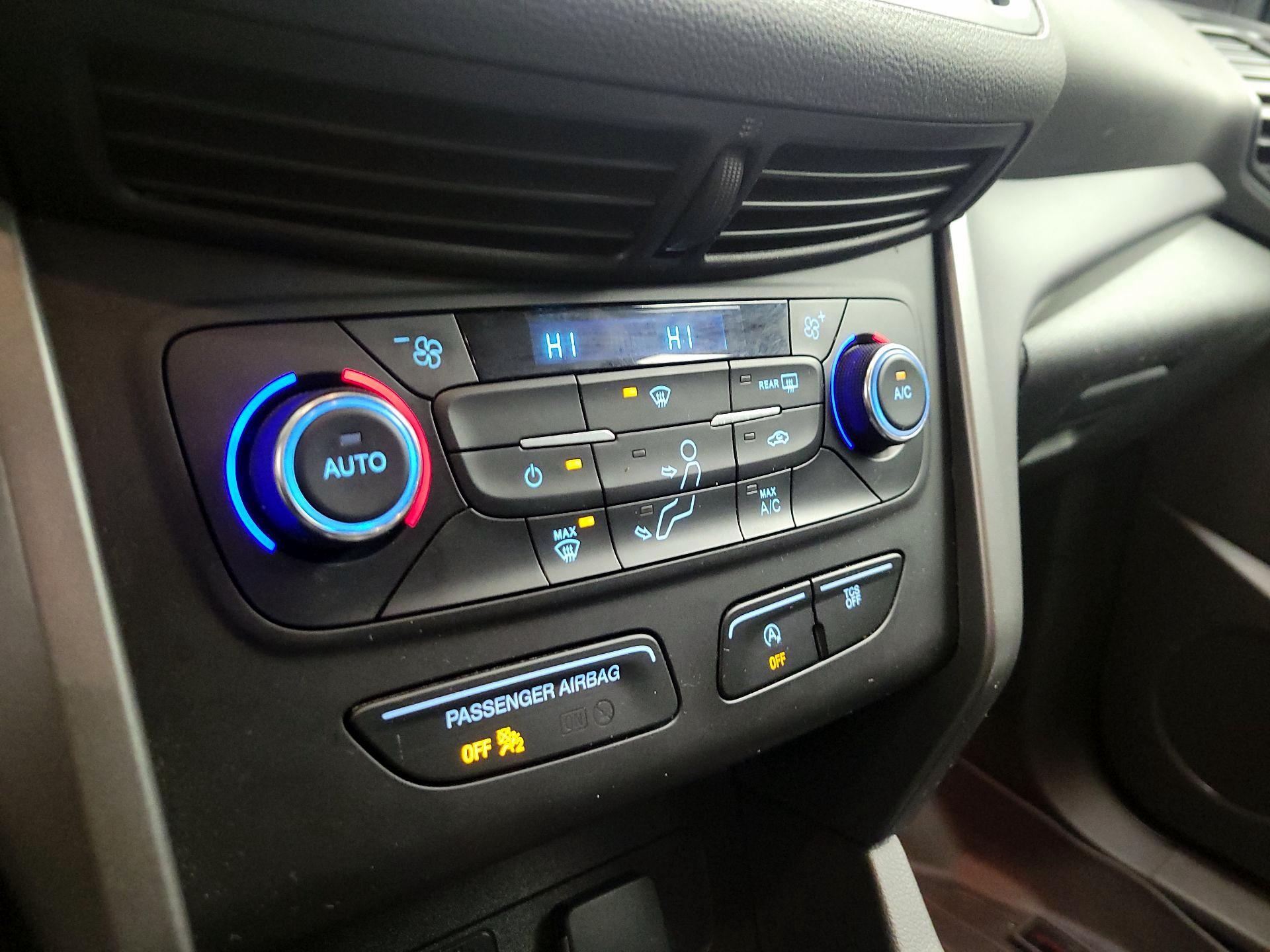 Thumbnail: 2017 Ford Escape - 15