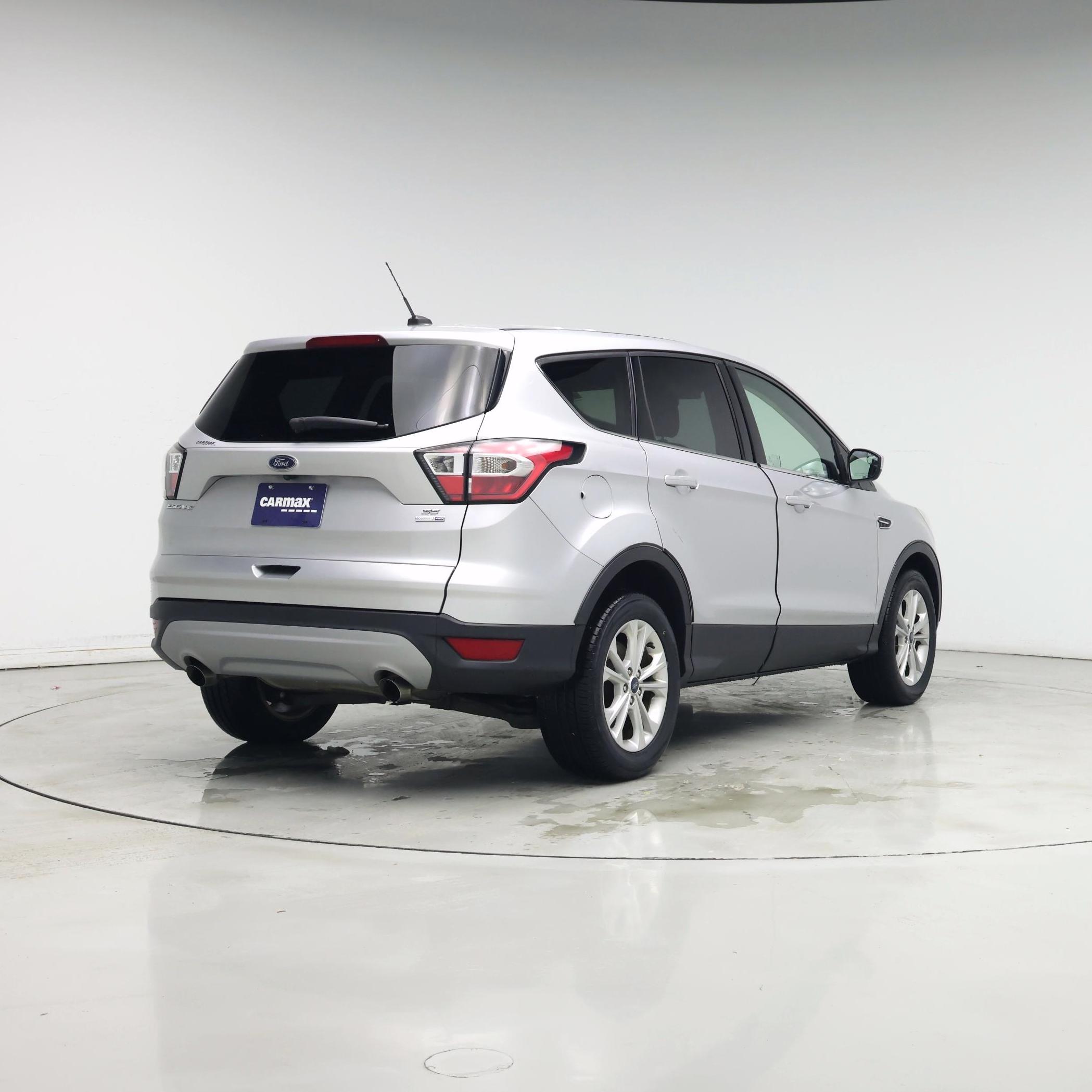 Thumbnail: 2017 Ford Escape - 8