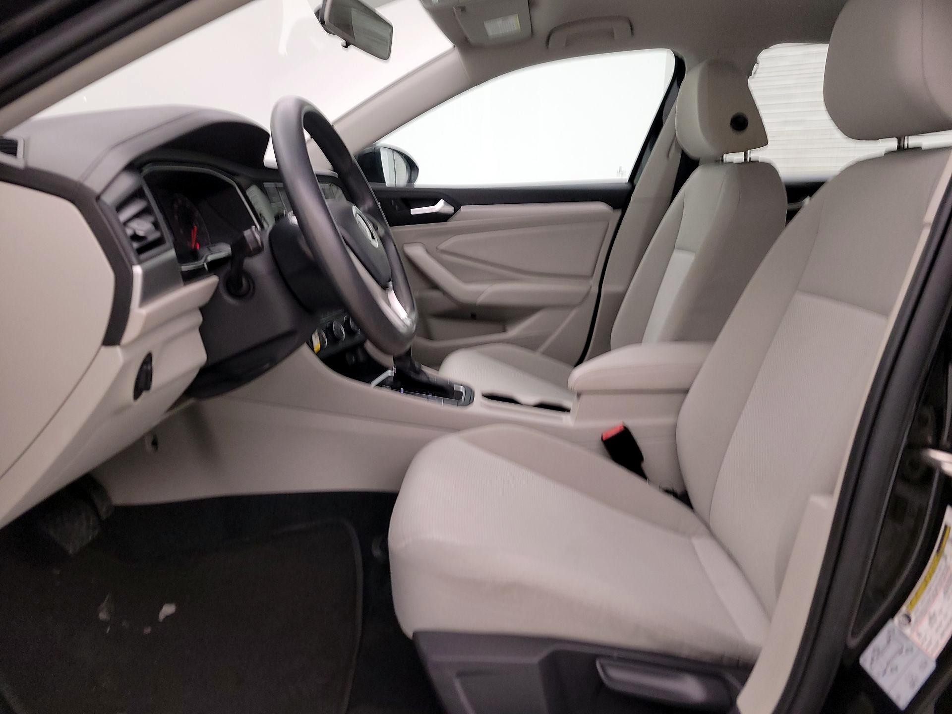 Thumbnail: 2019 Volkswagen Jetta - 11