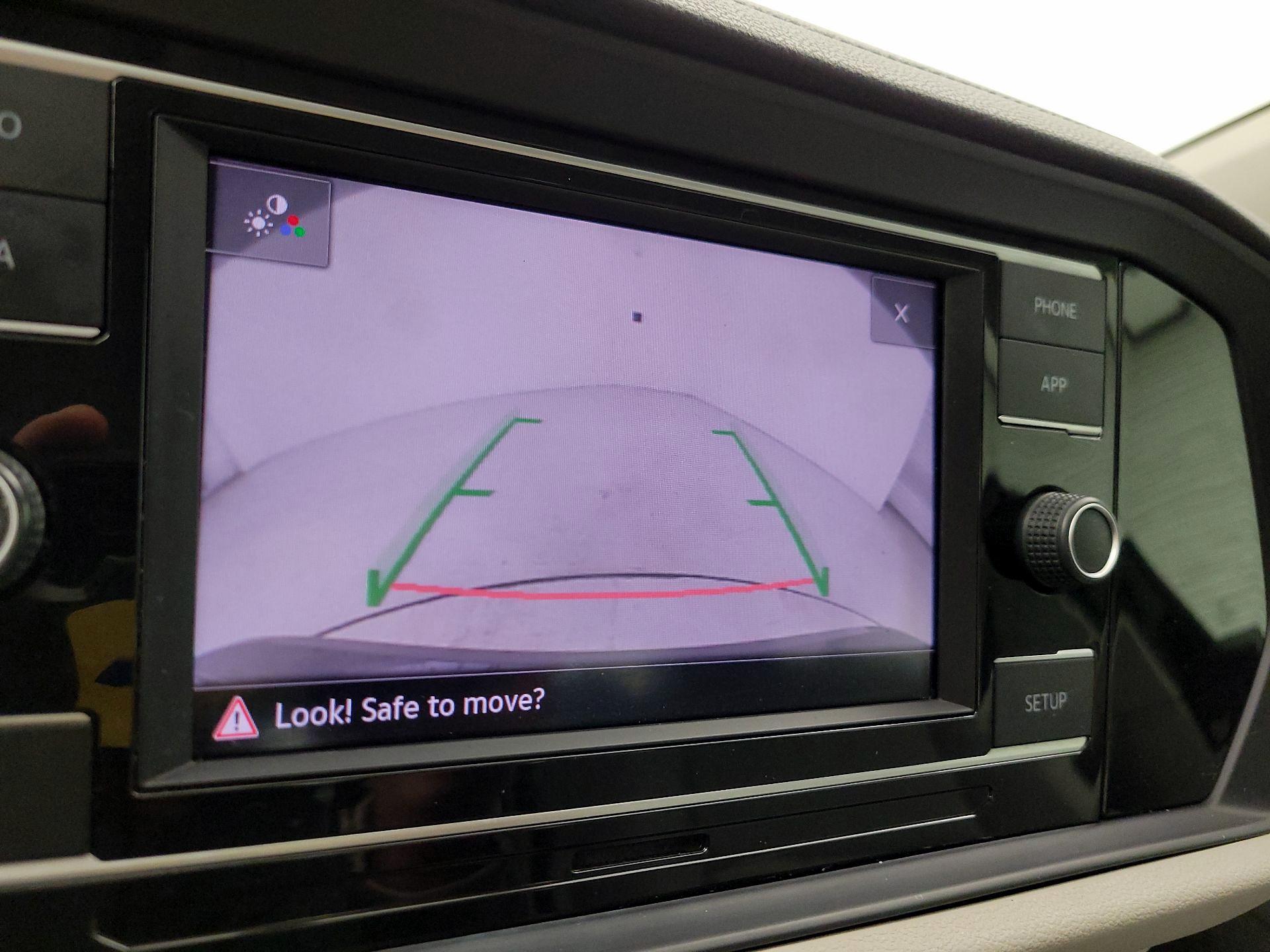 Thumbnail: 2019 Volkswagen Jetta - 14