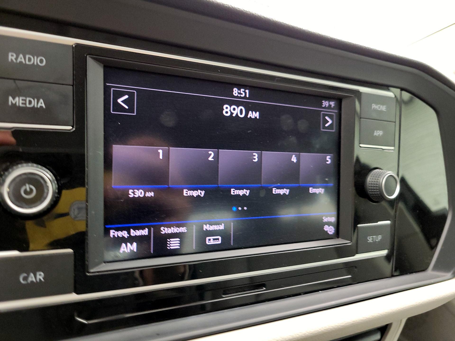 Thumbnail: 2019 Volkswagen Jetta - 15