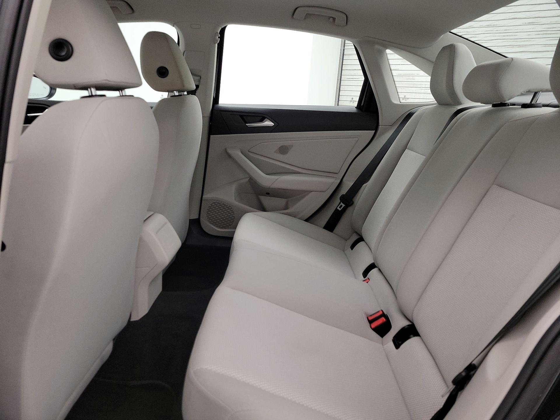 Thumbnail: 2019 Volkswagen Jetta - 19