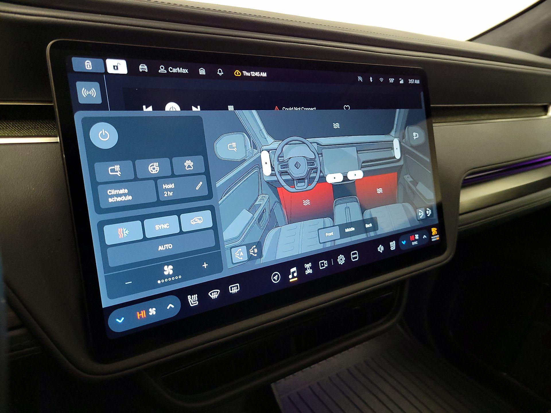 Thumbnail: 2025 Rivian R1S - 16