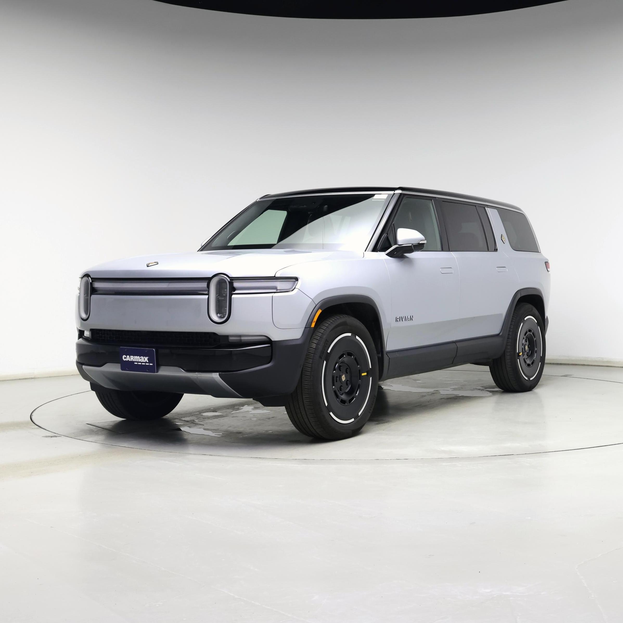 Thumbnail: 2025 Rivian R1S - 4
