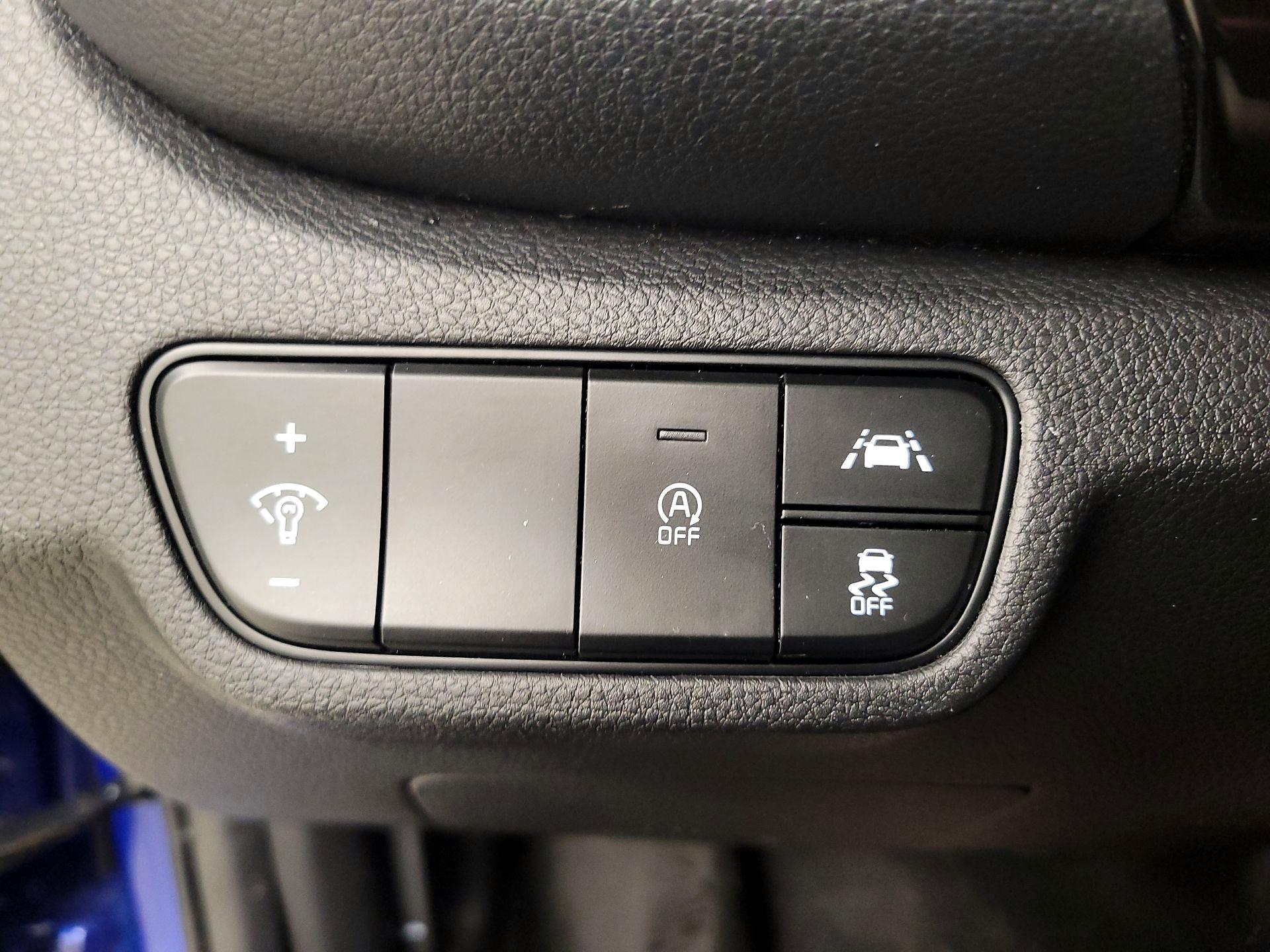 Thumbnail: 2022 Kia Seltos - 13