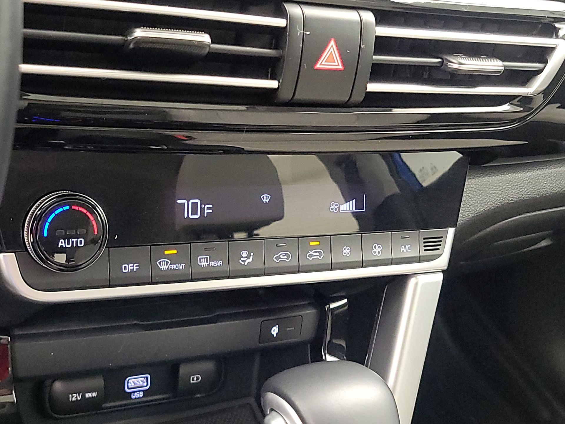 Thumbnail: 2022 Kia Seltos - 17