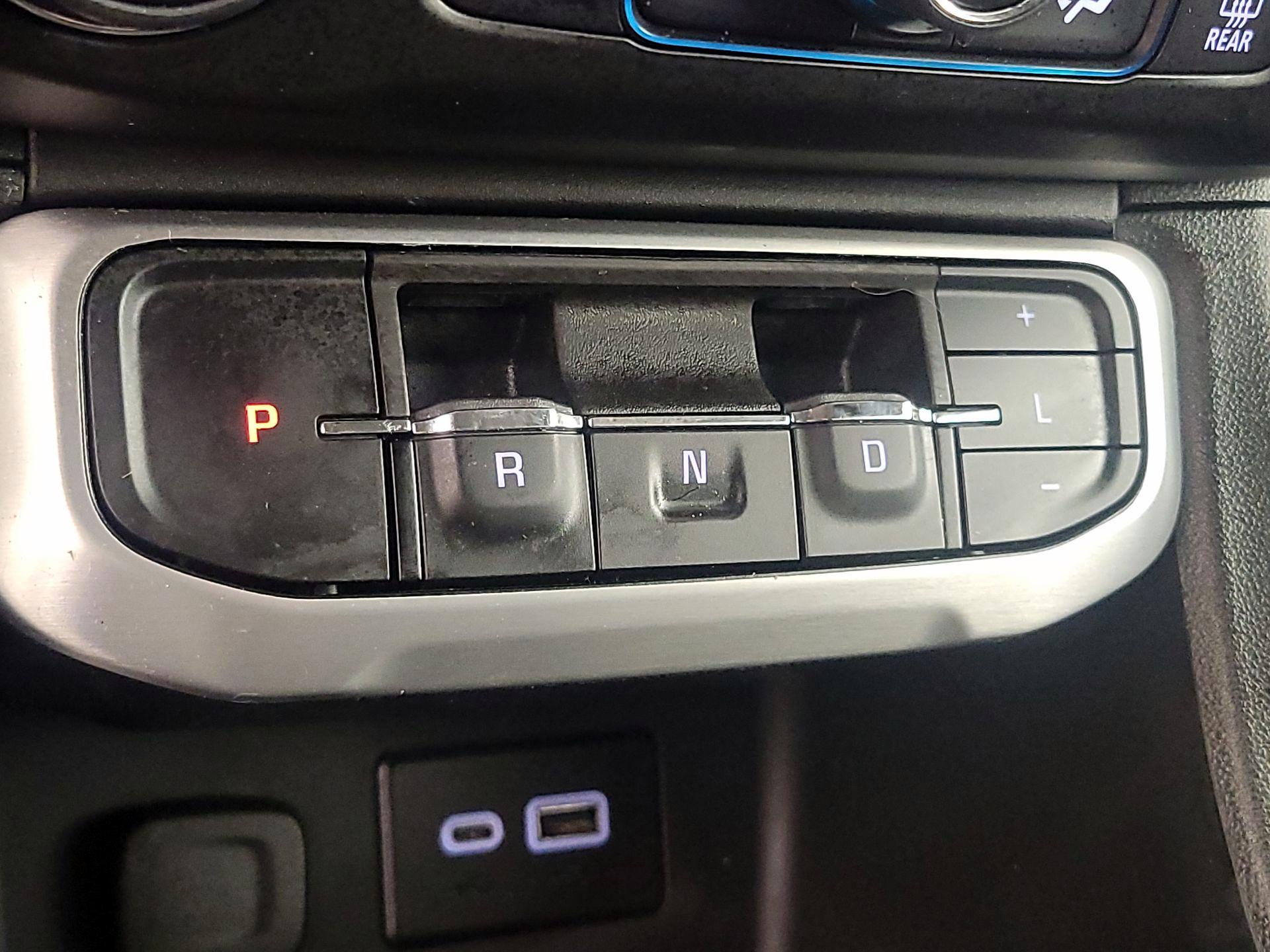 Thumbnail: 2023 GMC Acadia - 17