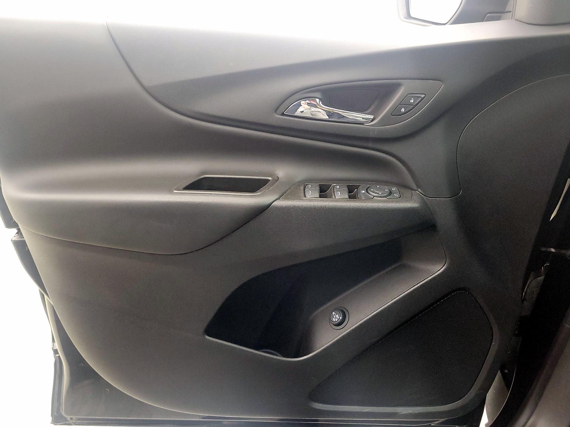 Thumbnail: 2023 Chevrolet Equinox - 12