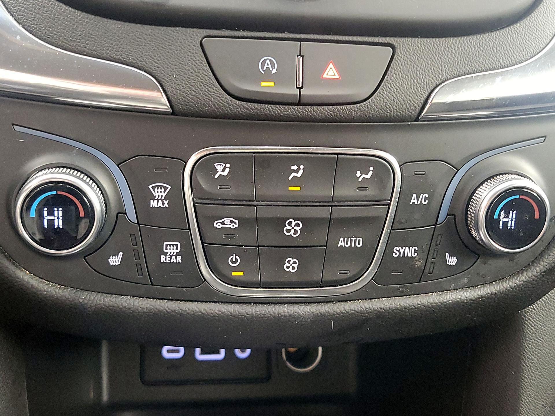 Thumbnail: 2023 Chevrolet Equinox - 16