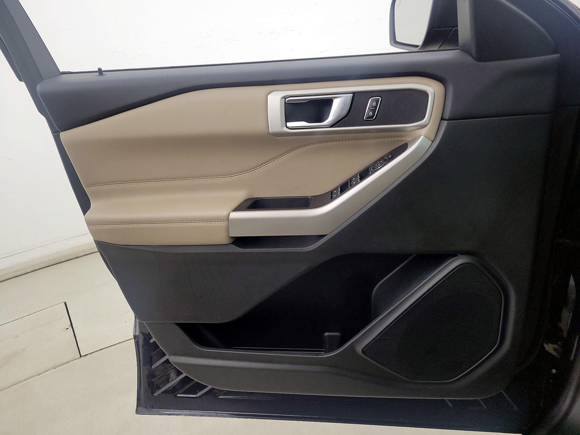 Thumbnail: 2022 Ford Explorer - 12