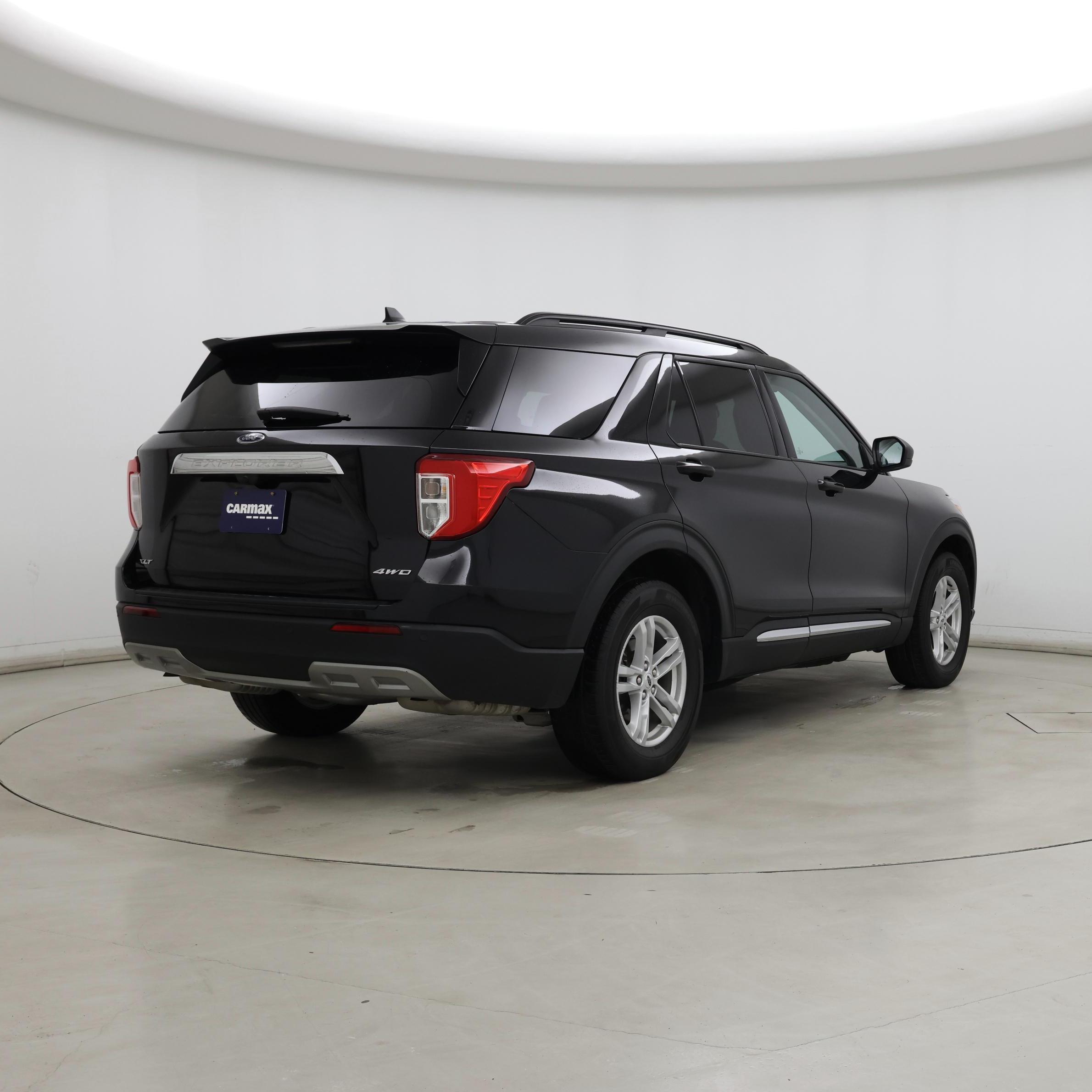 Thumbnail: 2022 Ford Explorer - 8