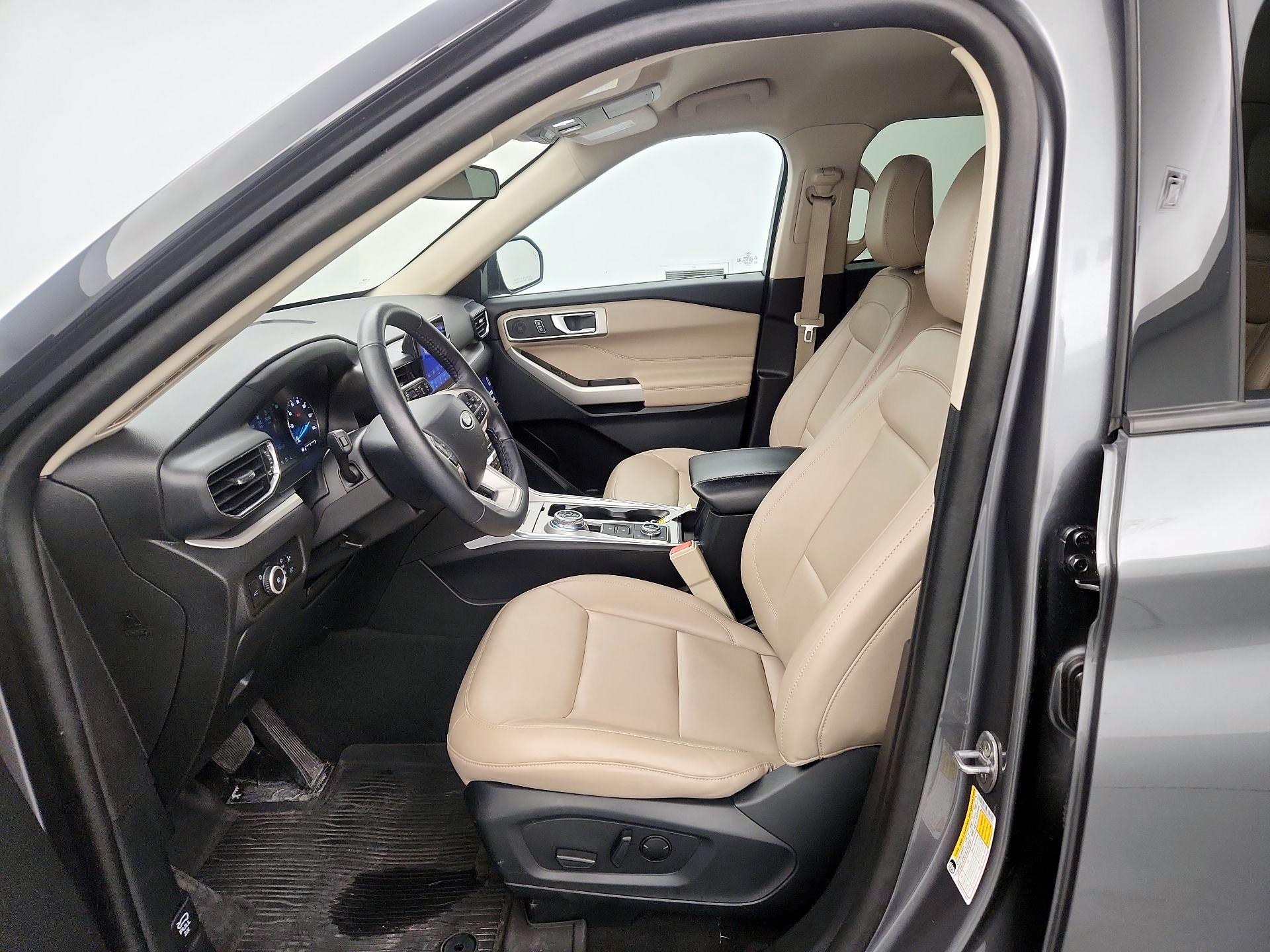 Thumbnail: 2023 Ford Explorer - 11