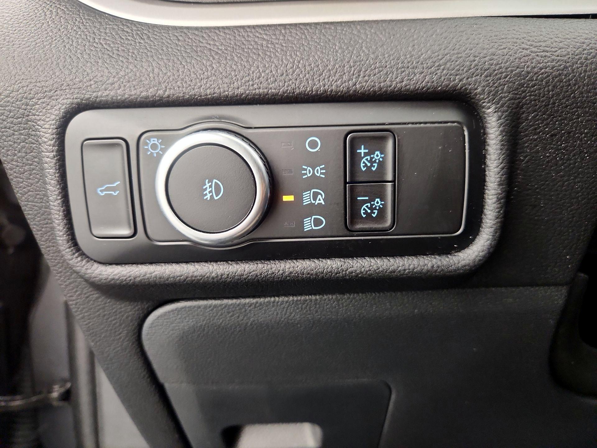 Thumbnail: 2023 Ford Explorer - 13