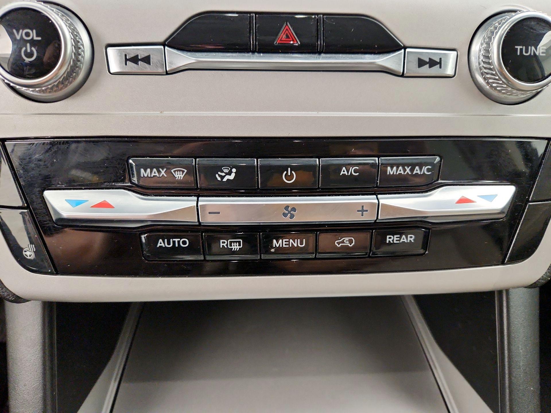 Thumbnail: 2023 Ford Explorer - 16