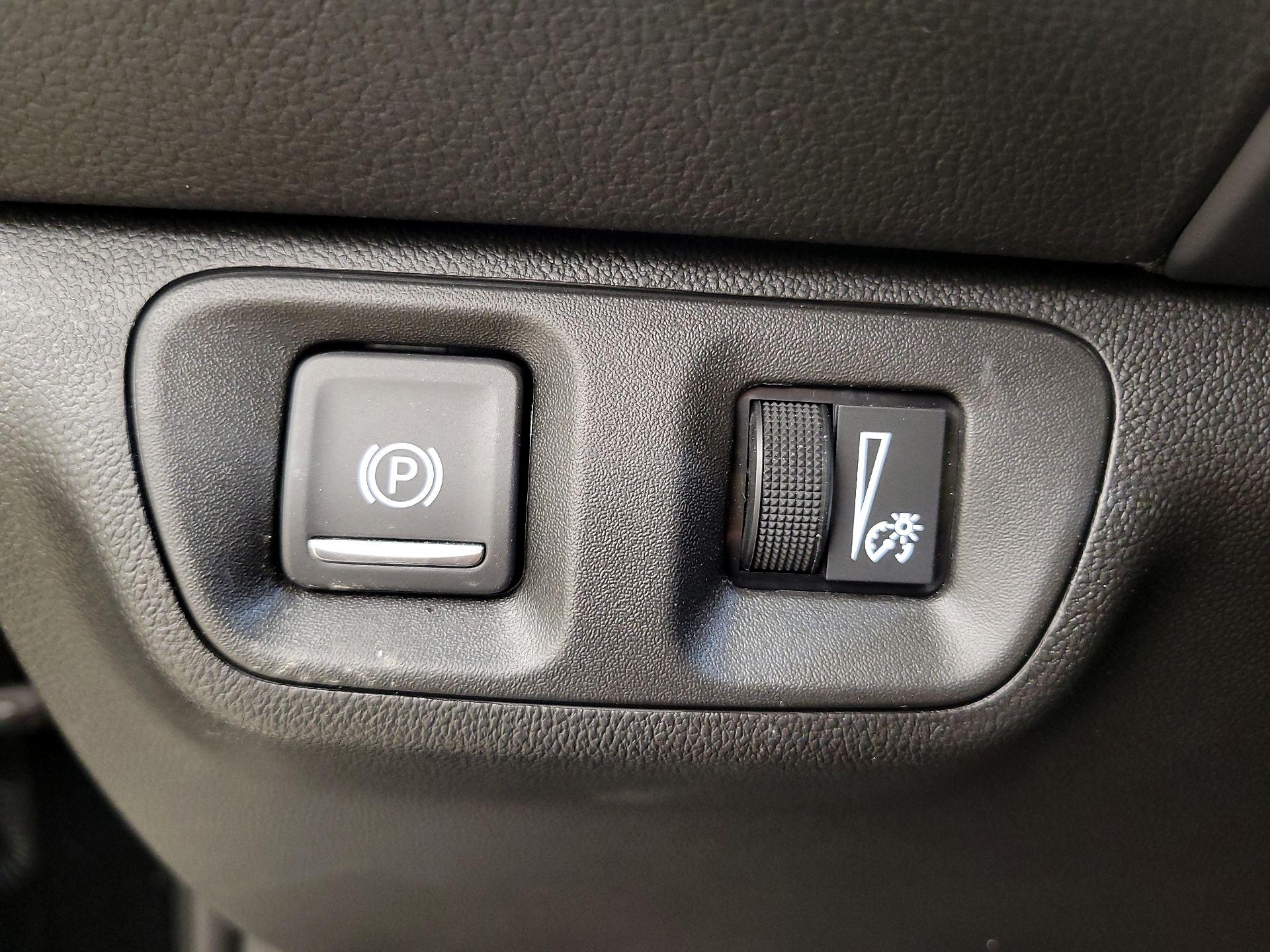 Thumbnail: 2023 GMC Acadia - 13