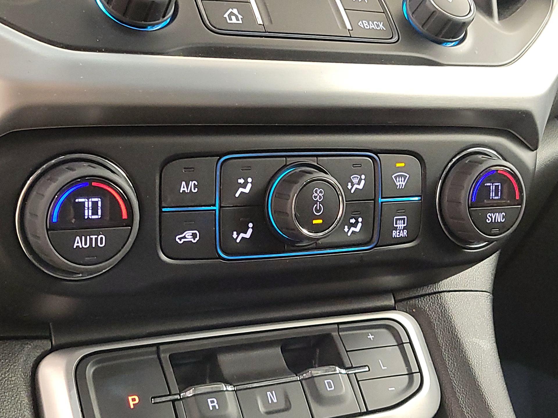 Thumbnail: 2023 GMC Acadia - 16