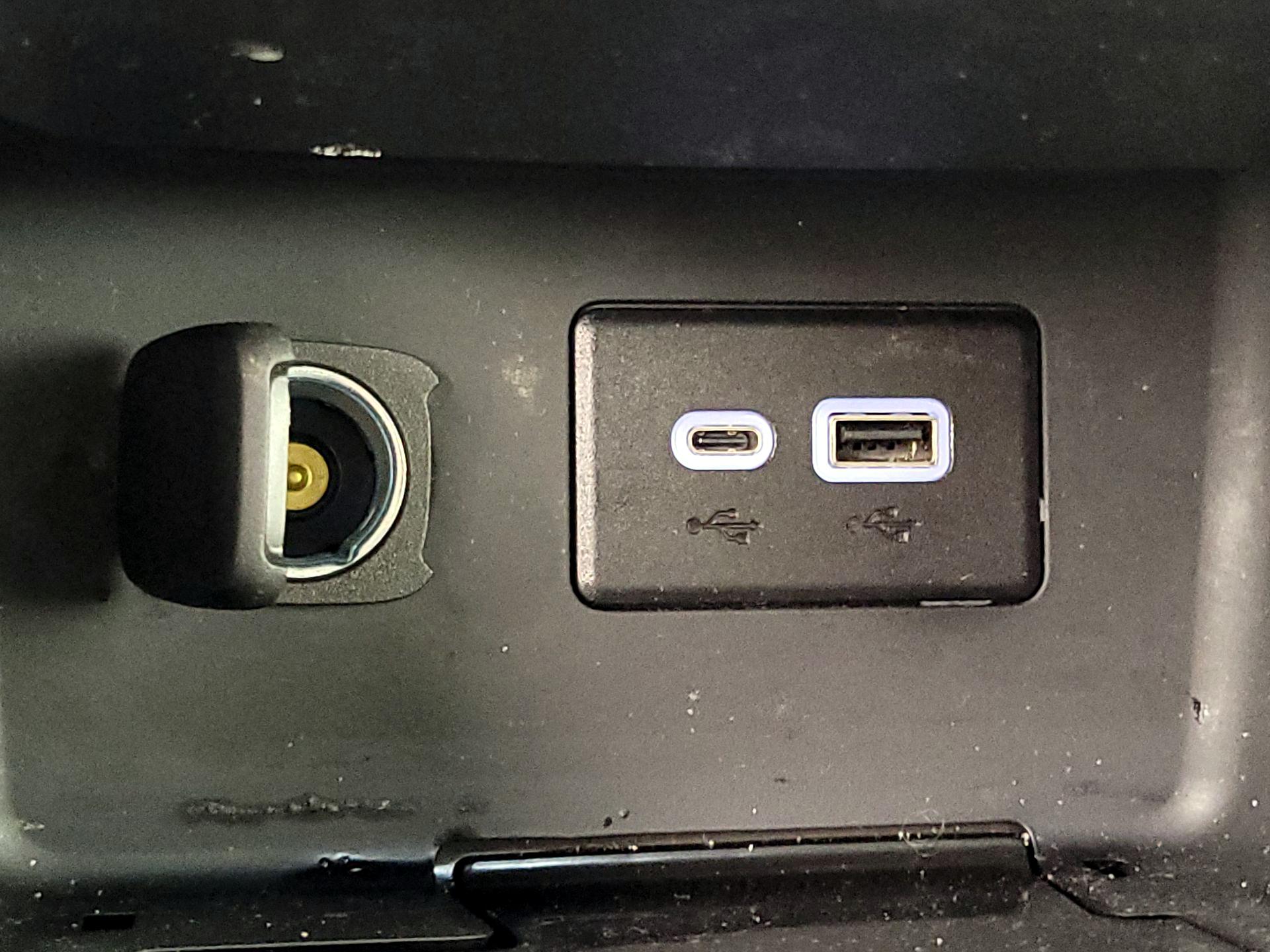 Thumbnail: 2023 GMC Acadia - 18