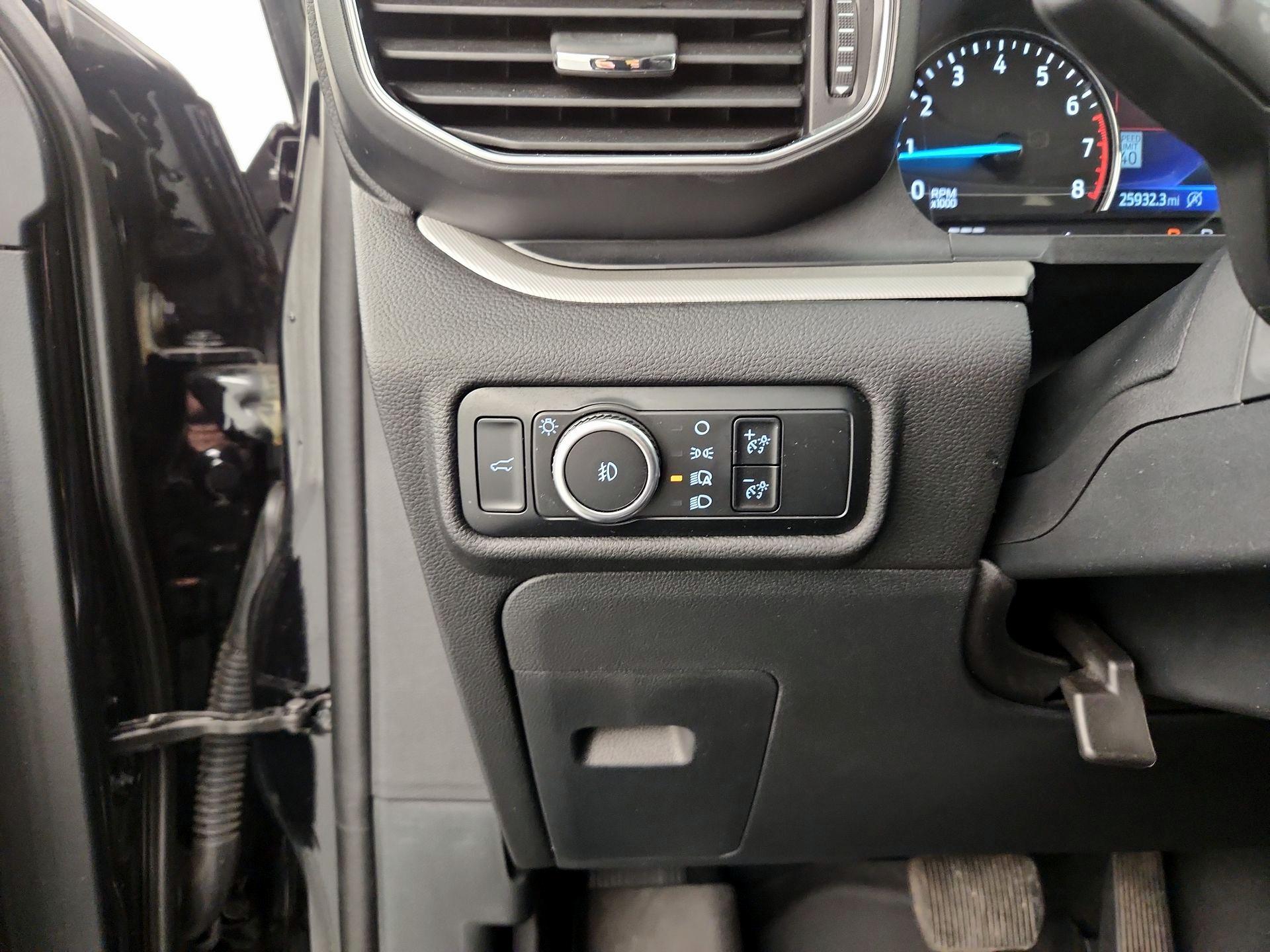 Thumbnail: 2023 Ford Explorer - 13