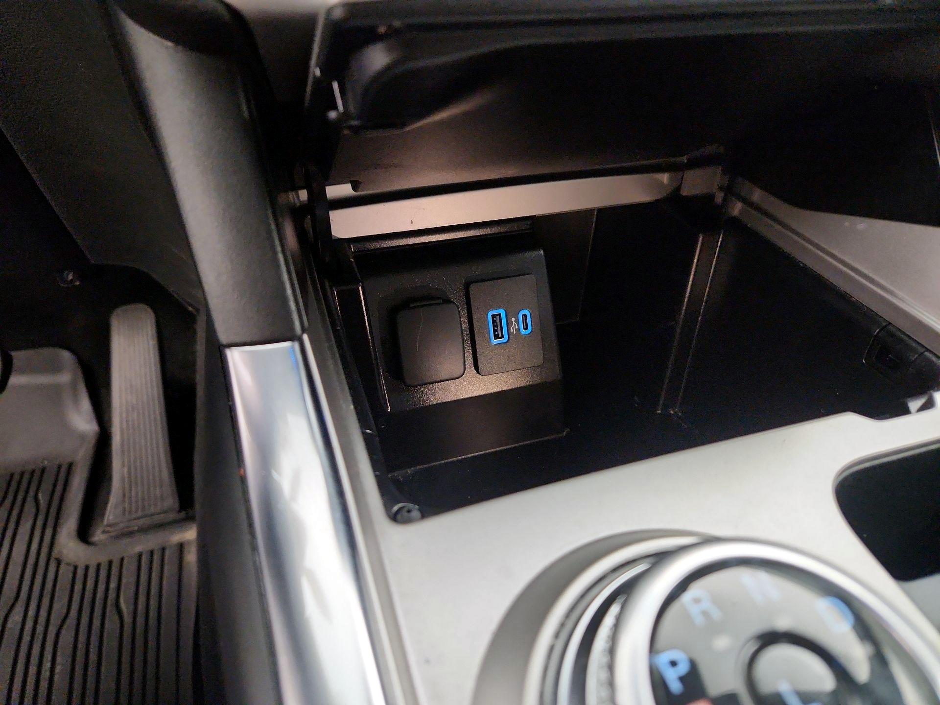 Thumbnail: 2023 Ford Explorer - 19