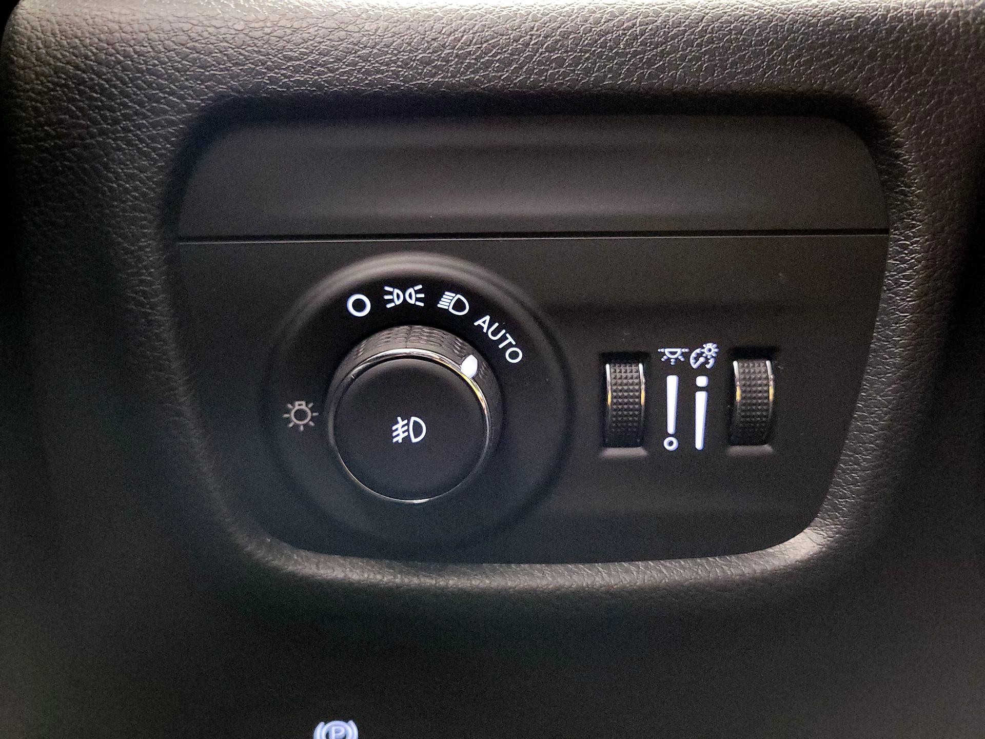 Thumbnail: 2023 Jeep Grand Cherokee - 13