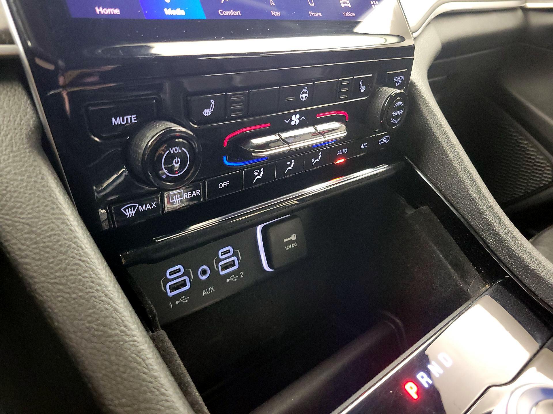 Thumbnail: 2023 Jeep Grand Cherokee - 17