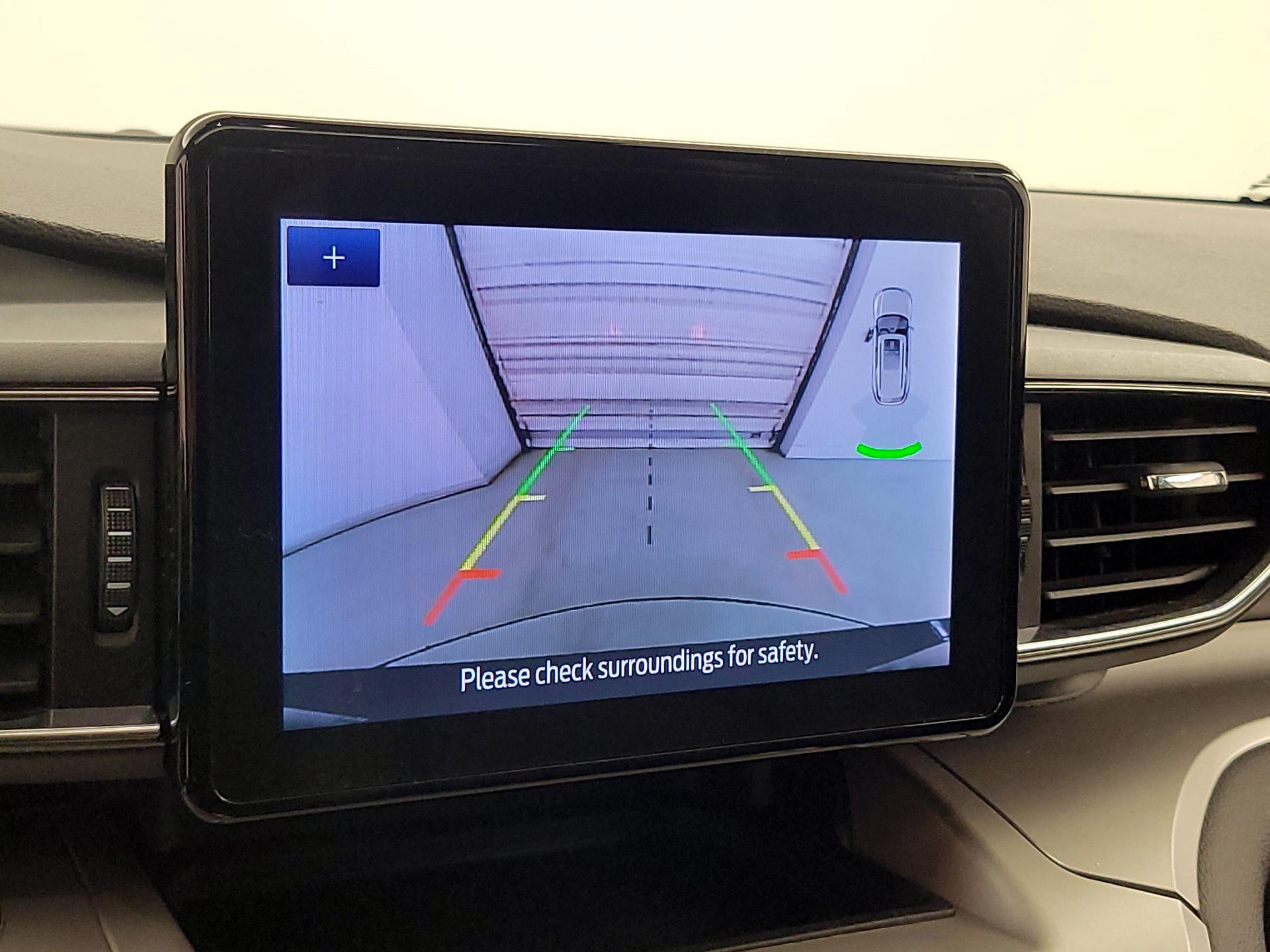 Thumbnail: 2022 Ford Explorer - 15