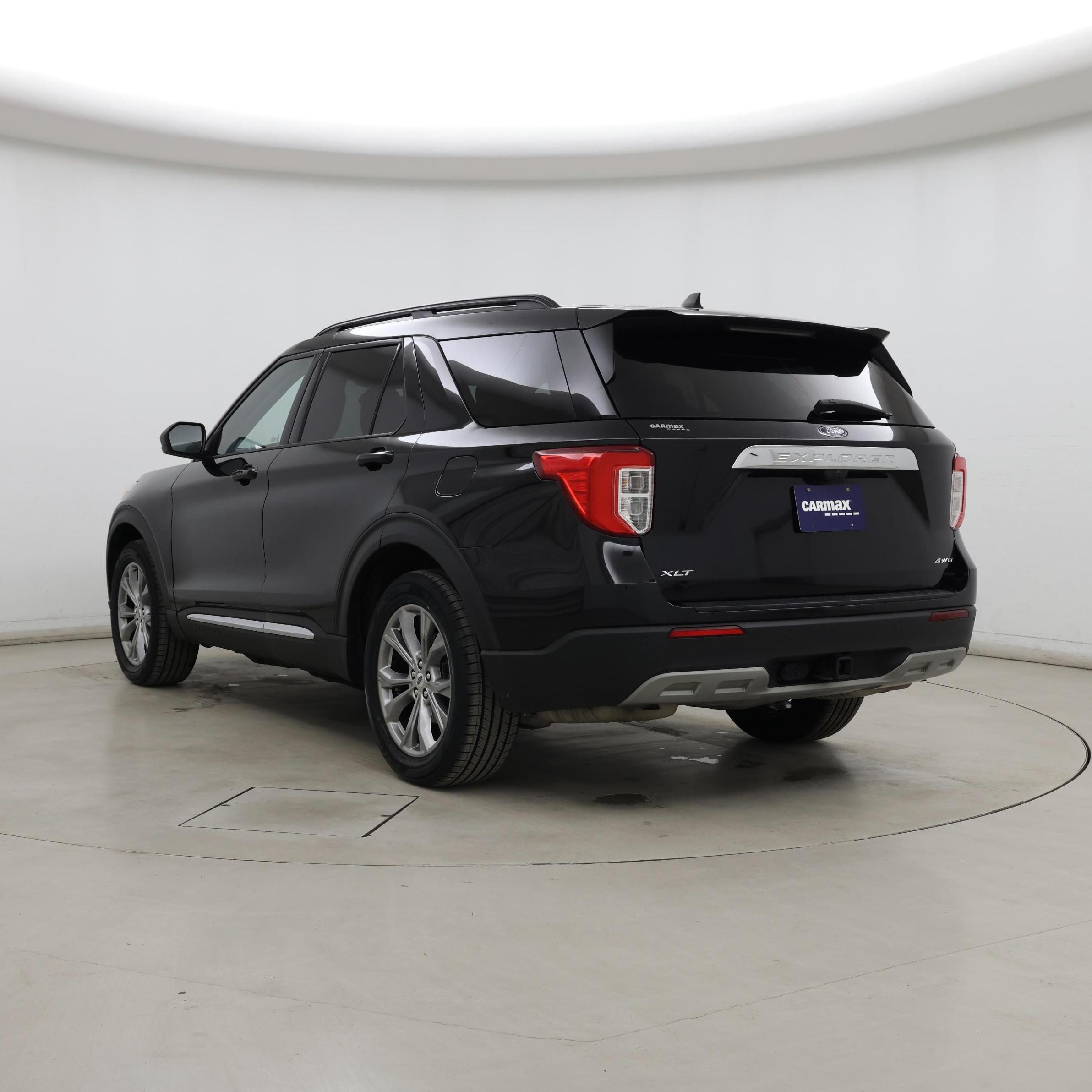 Thumbnail: 2022 Ford Explorer - 2