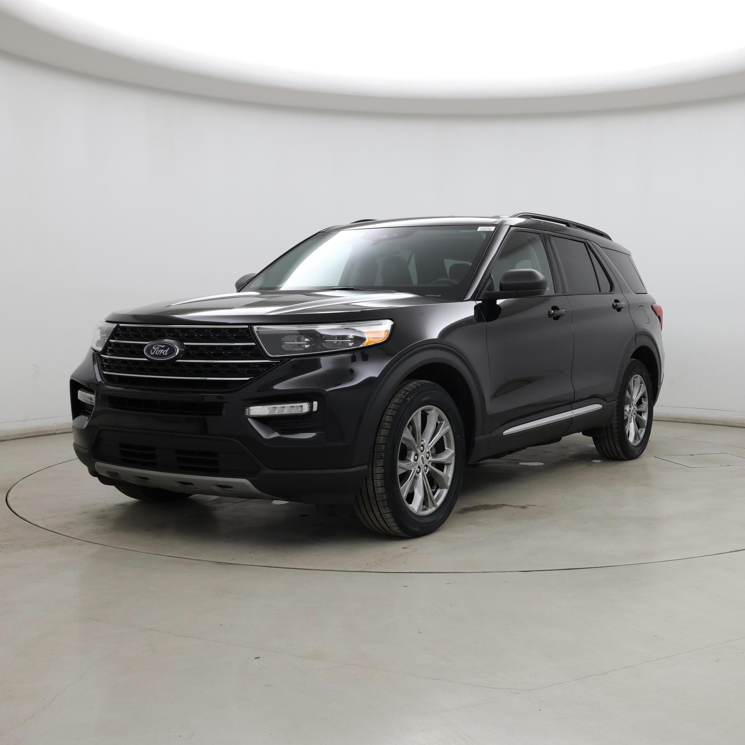 Thumbnail: 2022 Ford Explorer - 4