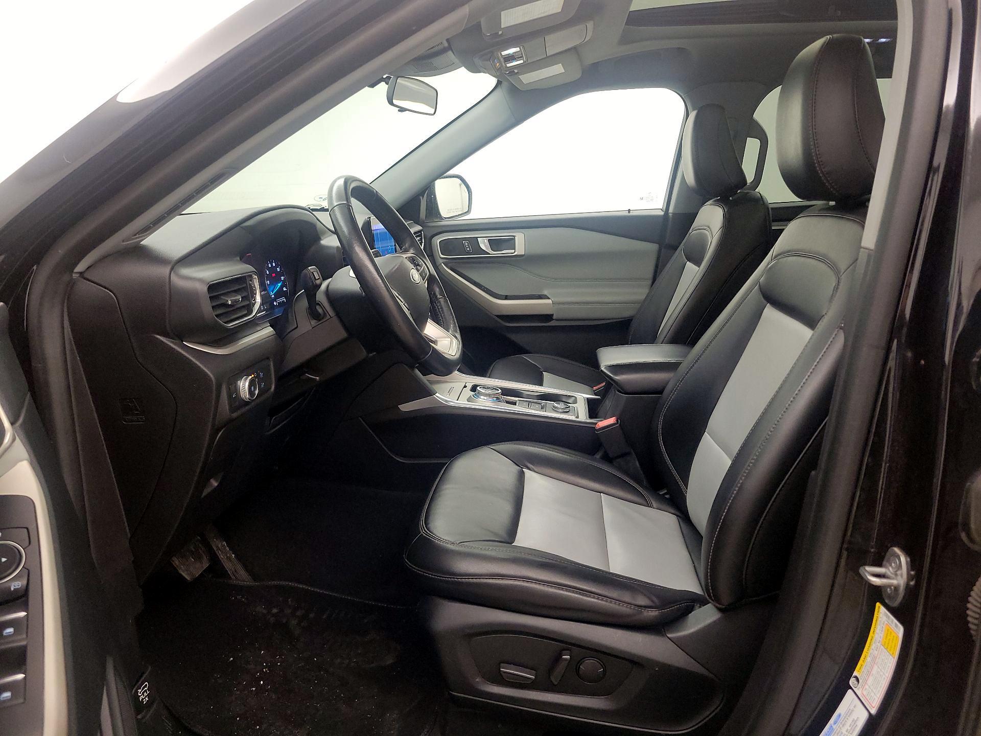 Thumbnail: 2022 Ford Explorer - 11