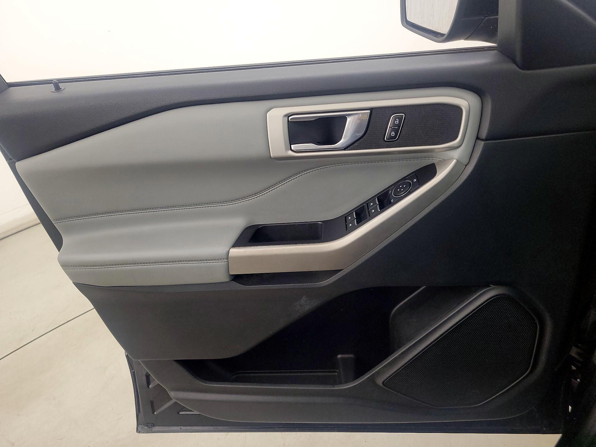 Thumbnail: 2022 Ford Explorer - 12