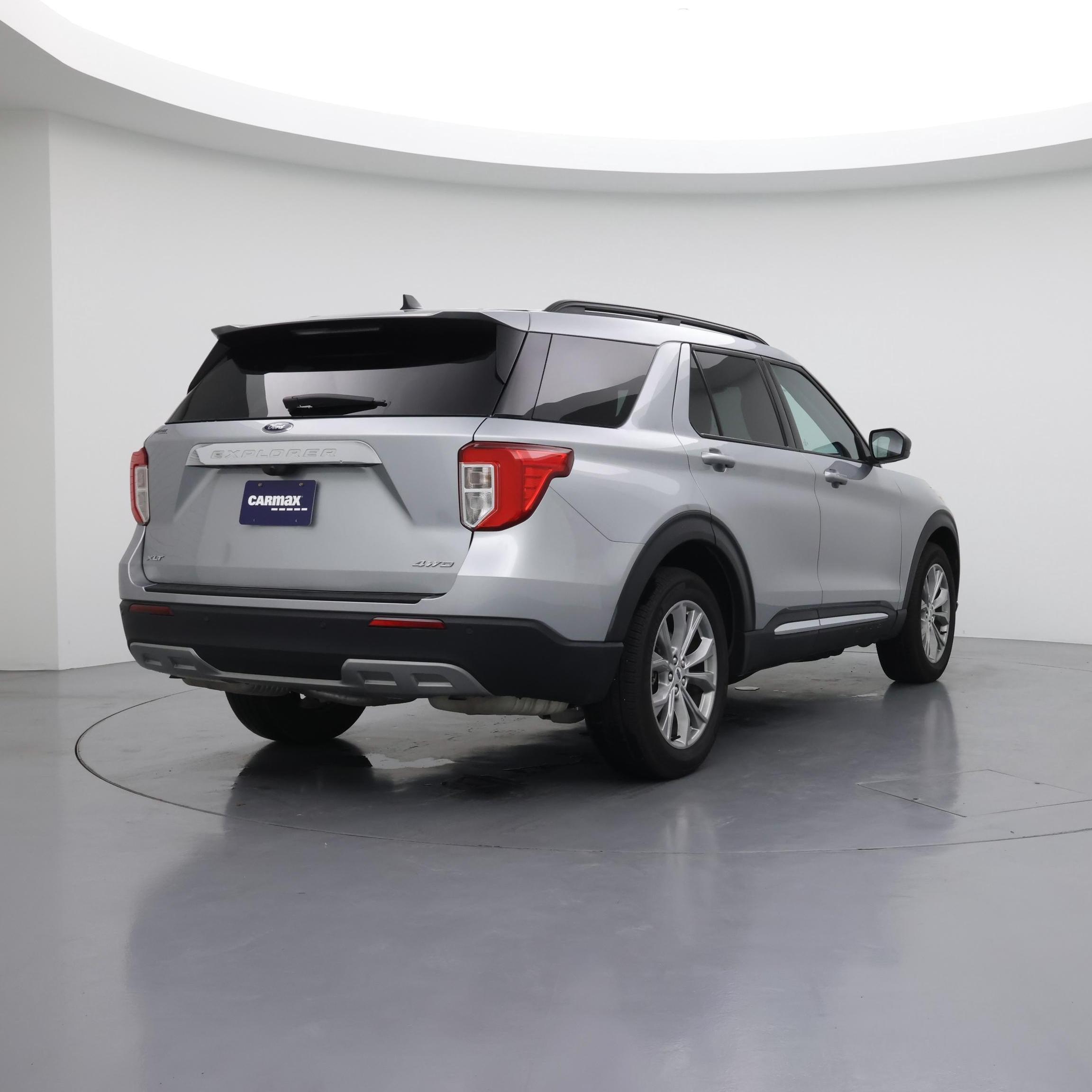 Thumbnail: 2023 Ford Explorer - 8