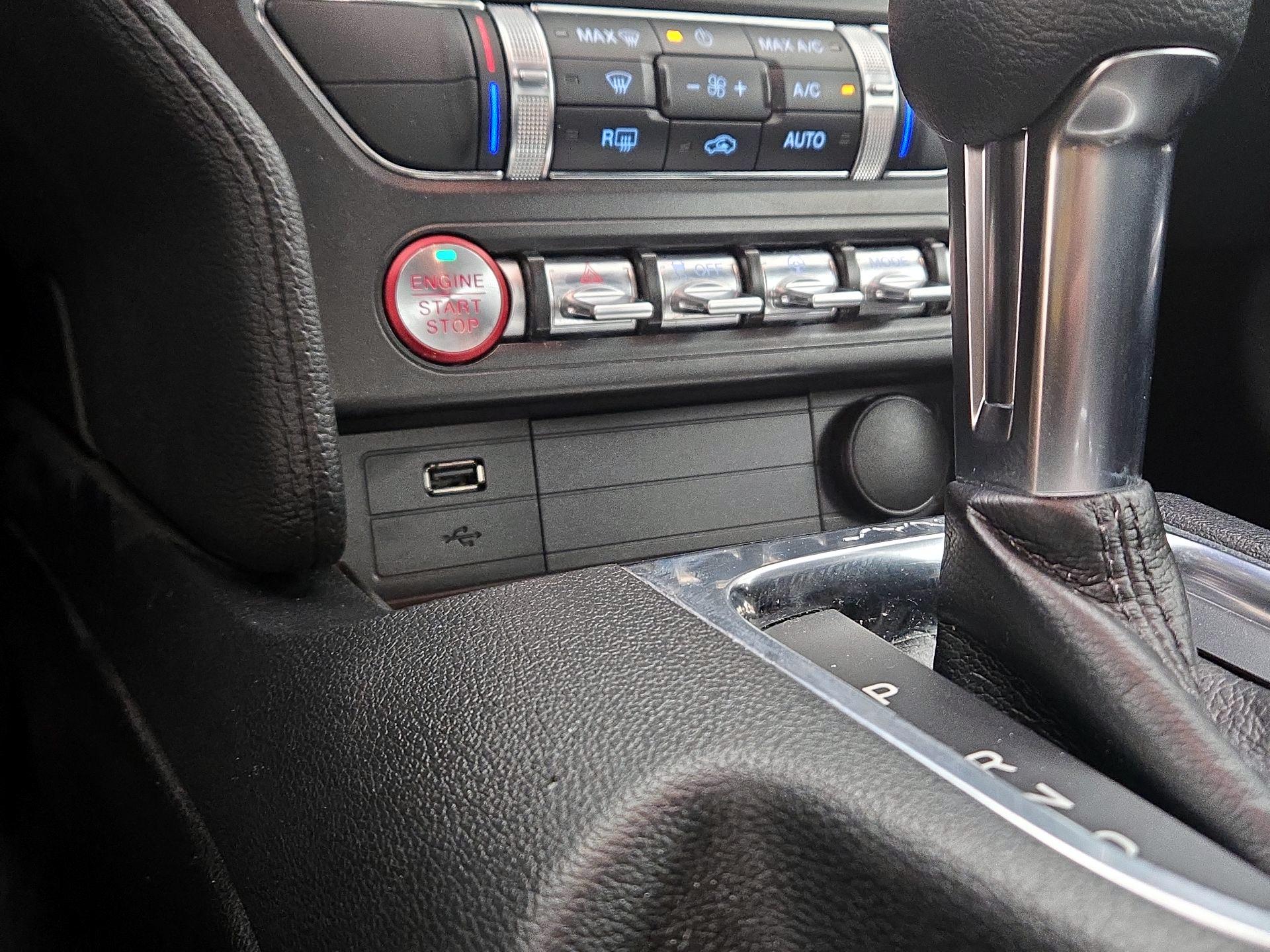 Thumbnail: 2022 Ford Mustang - 18