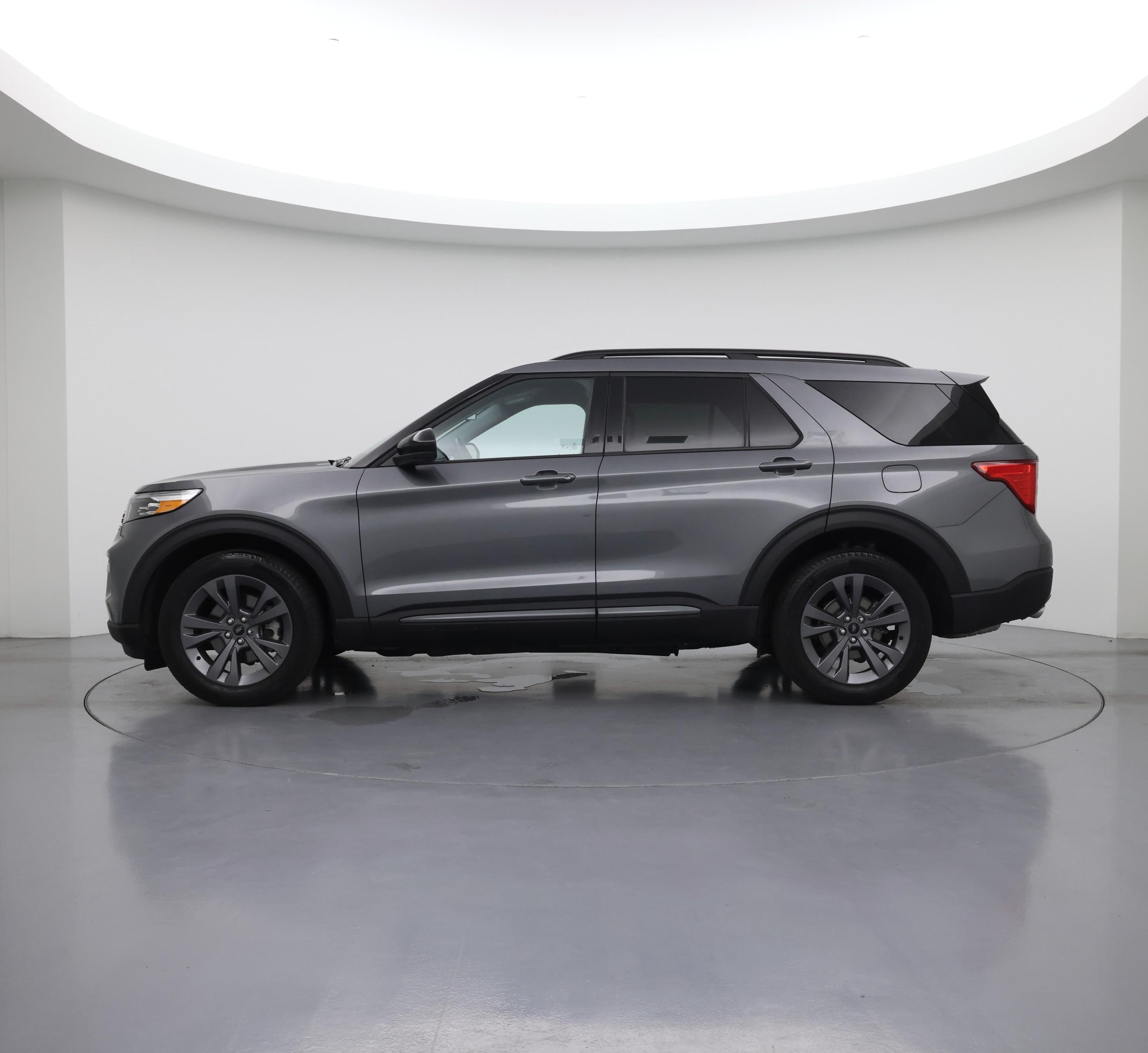 Thumbnail: 2023 Ford Explorer - 3