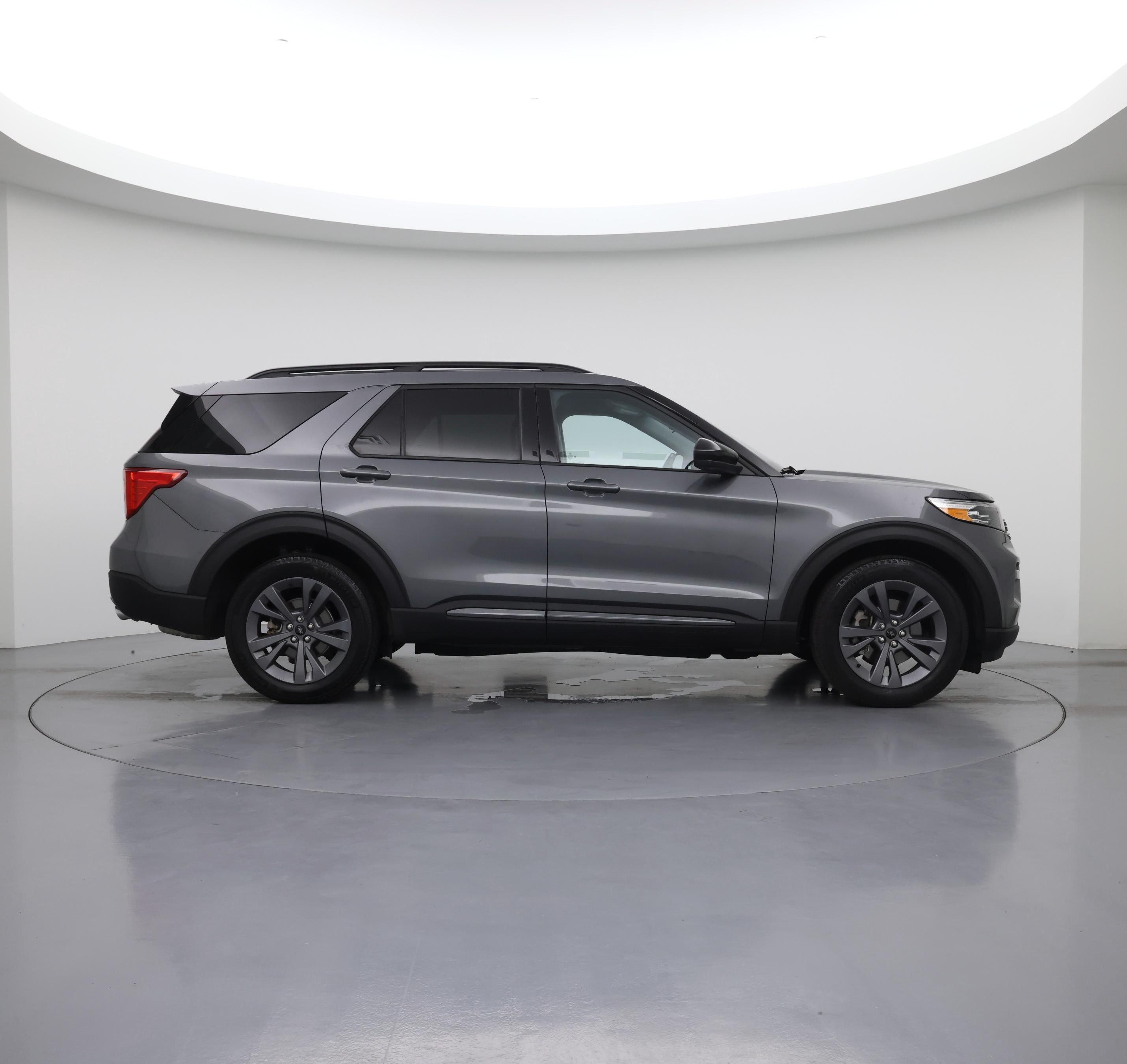Thumbnail: 2023 Ford Explorer - 7