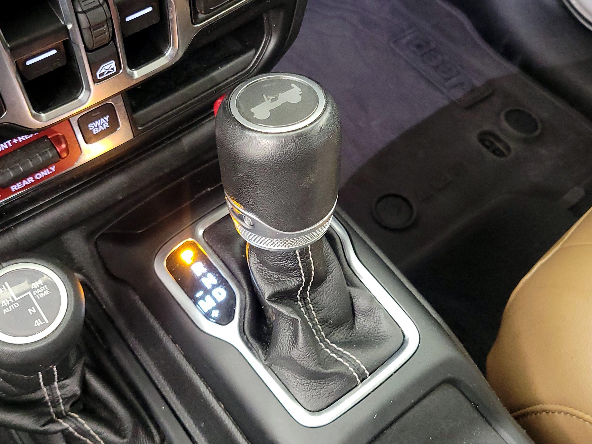 Thumbnail: 2023 Jeep Wrangler - 18