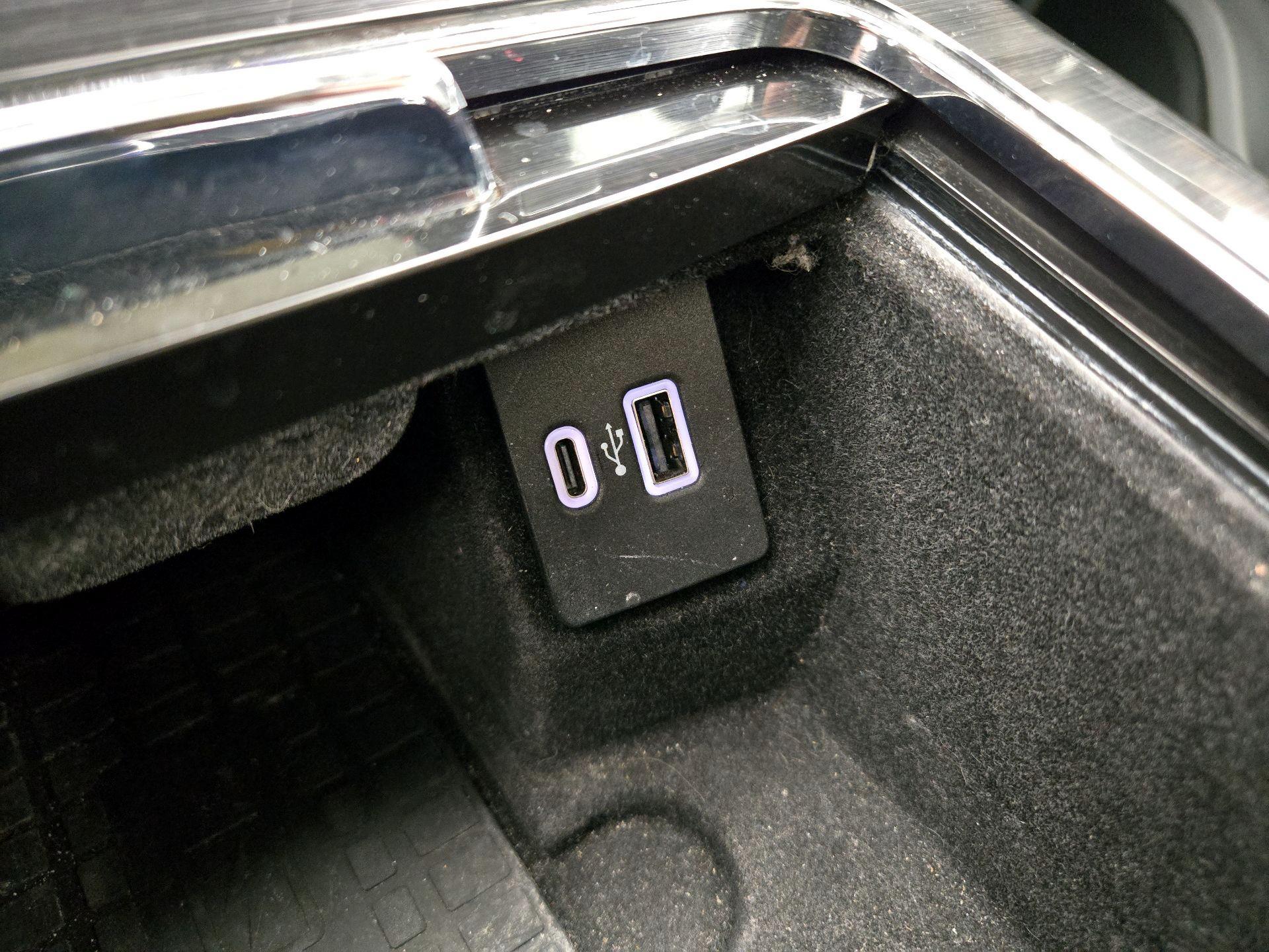 Thumbnail: 2022 Lincoln Nautilus - 19