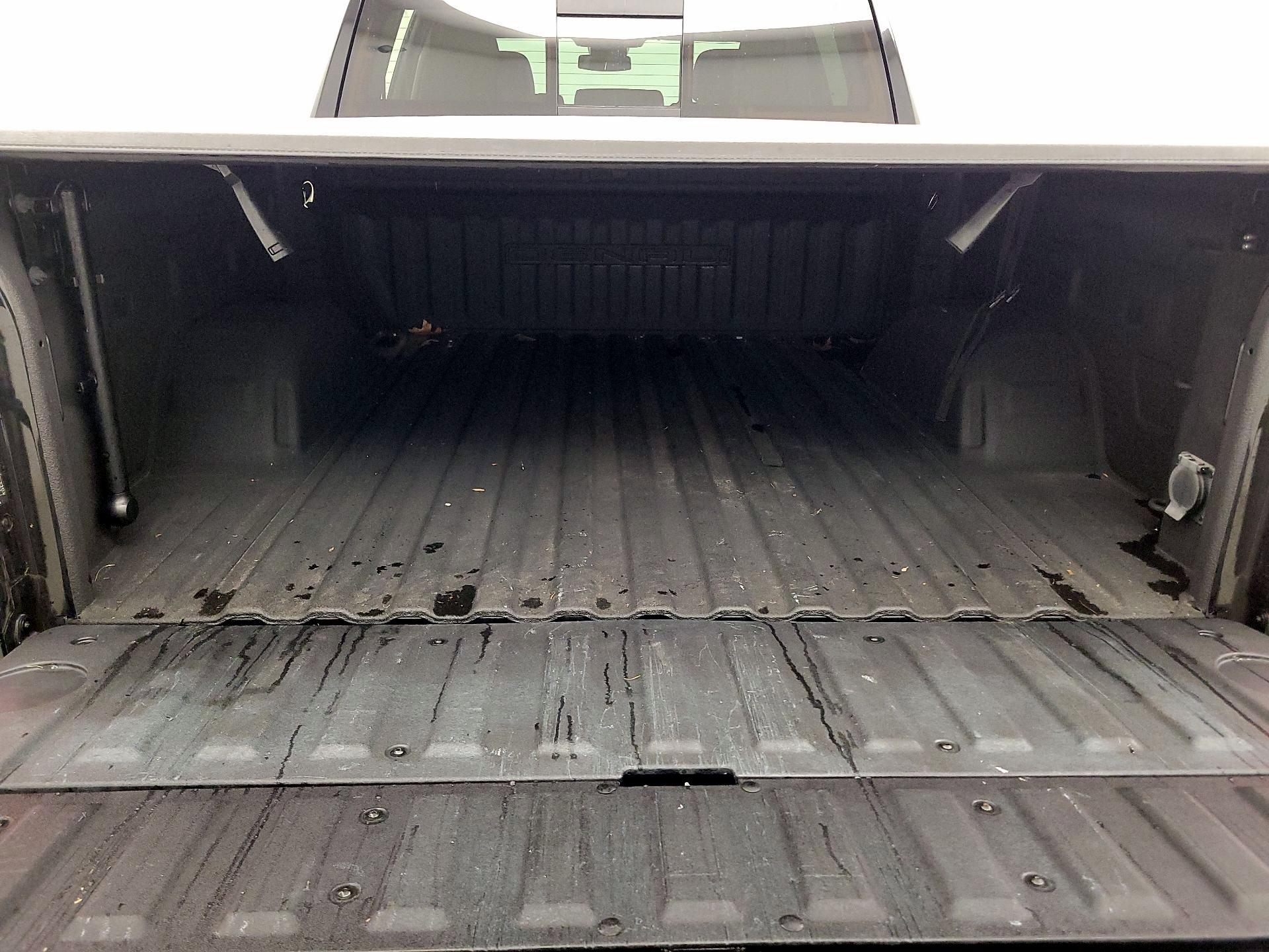 Thumbnail: 2022 GMC Sierra 1500 - 20