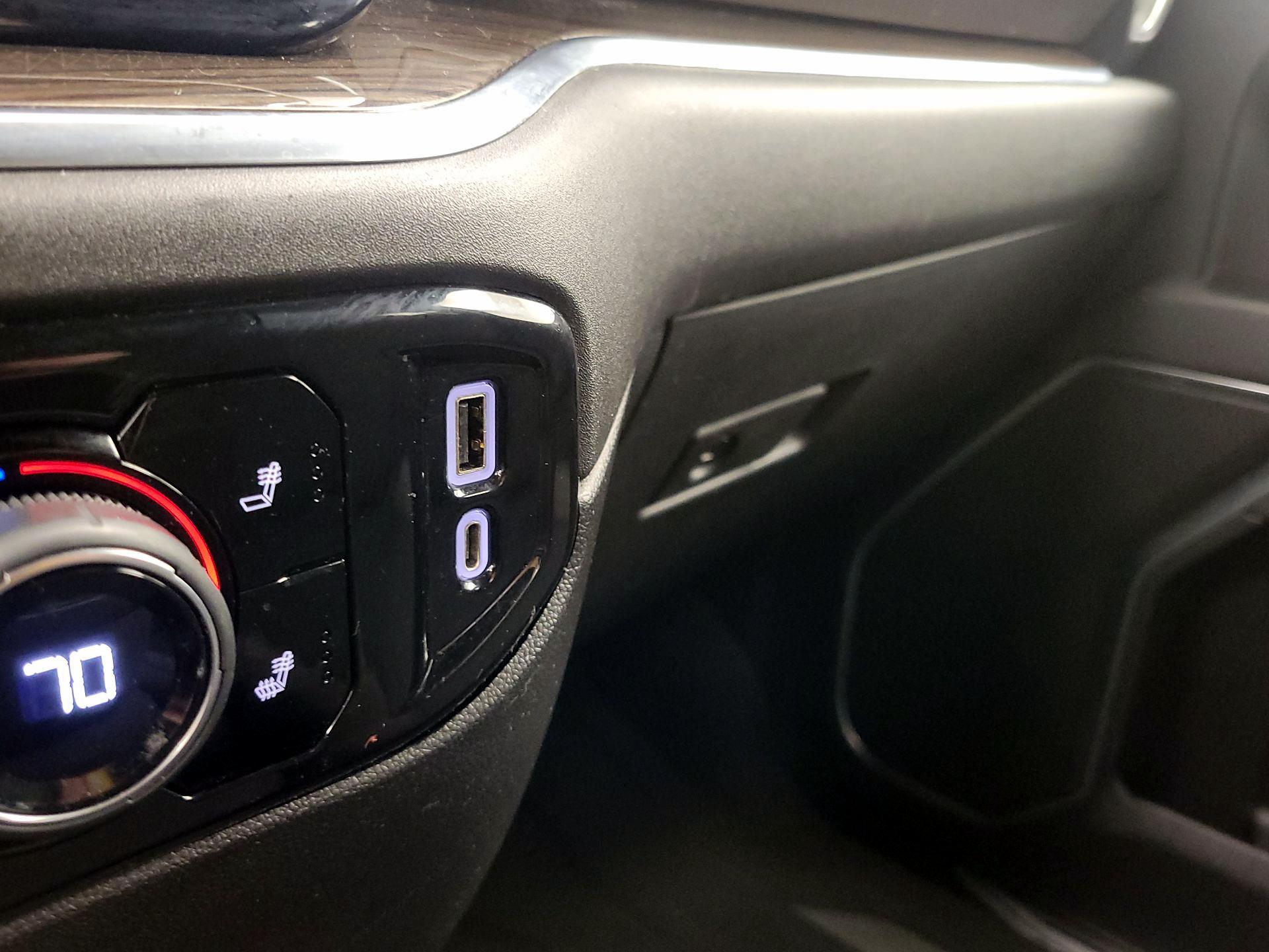 Thumbnail: 2022 Chevrolet Silverado 1500 - 19