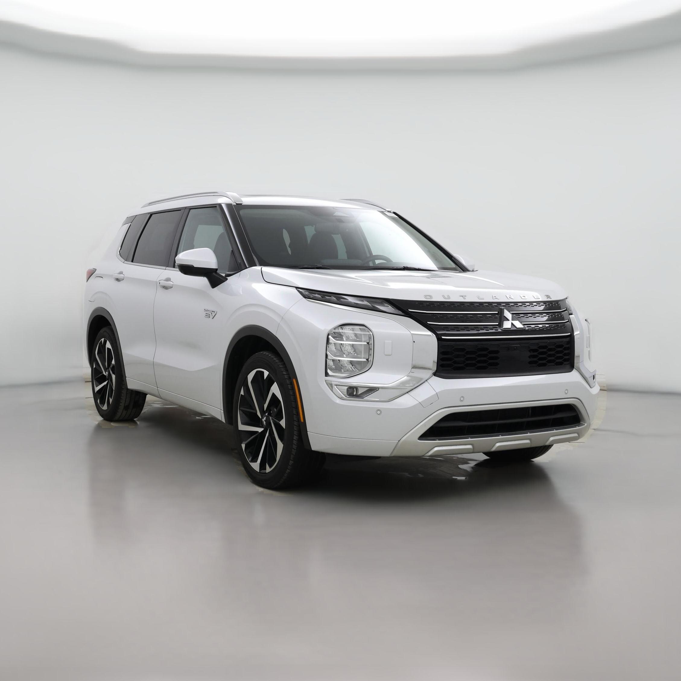 Thumbnail: 2023 Mitsubishi Outlander - 1