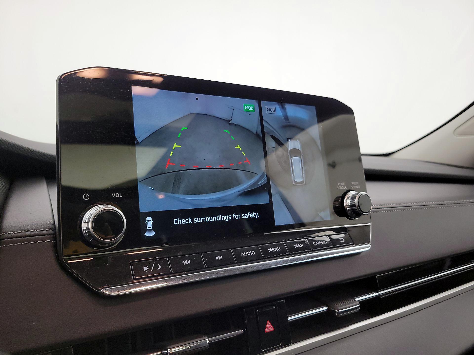 Thumbnail: 2023 Mitsubishi Outlander - 15