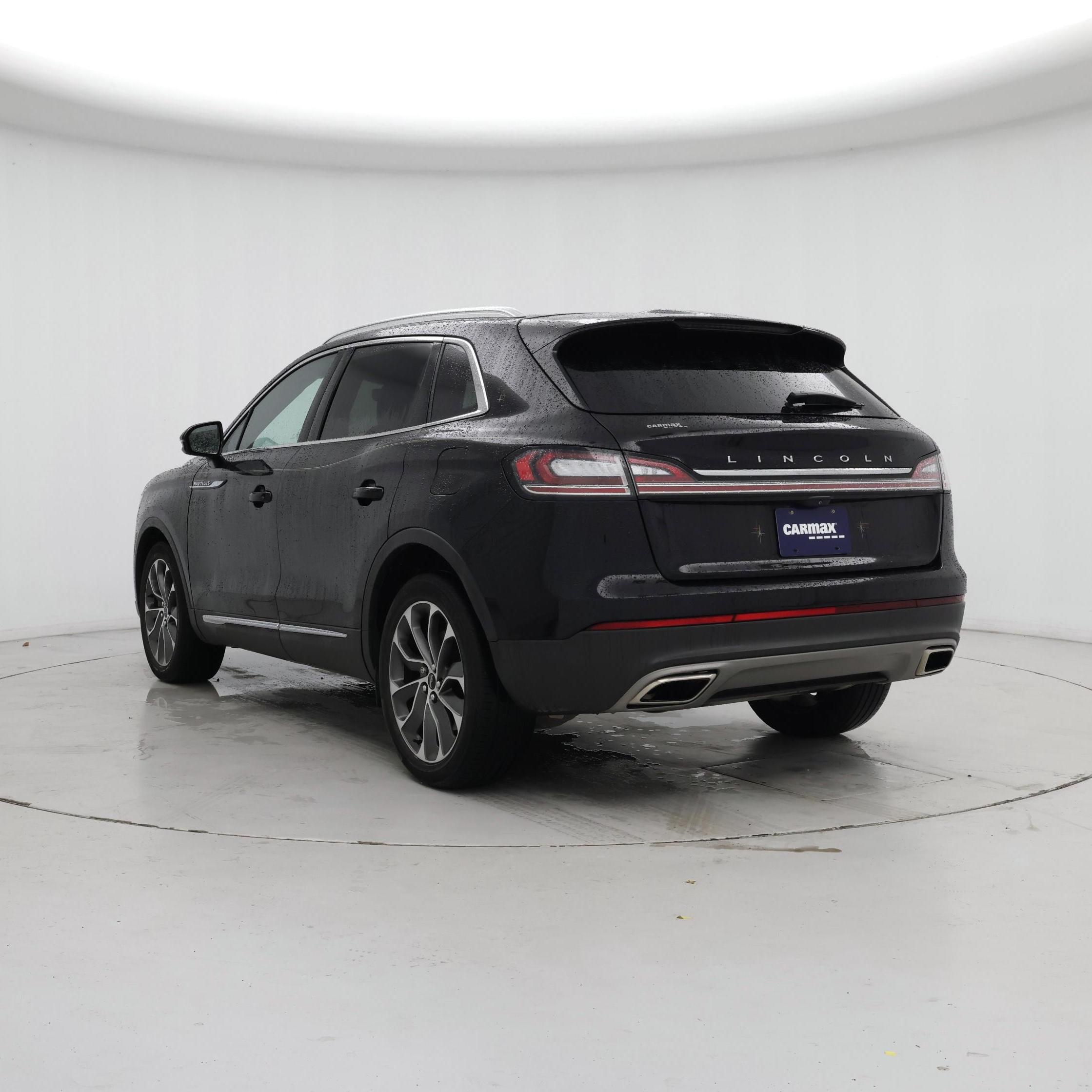 Thumbnail: 2022 Lincoln Nautilus - 2