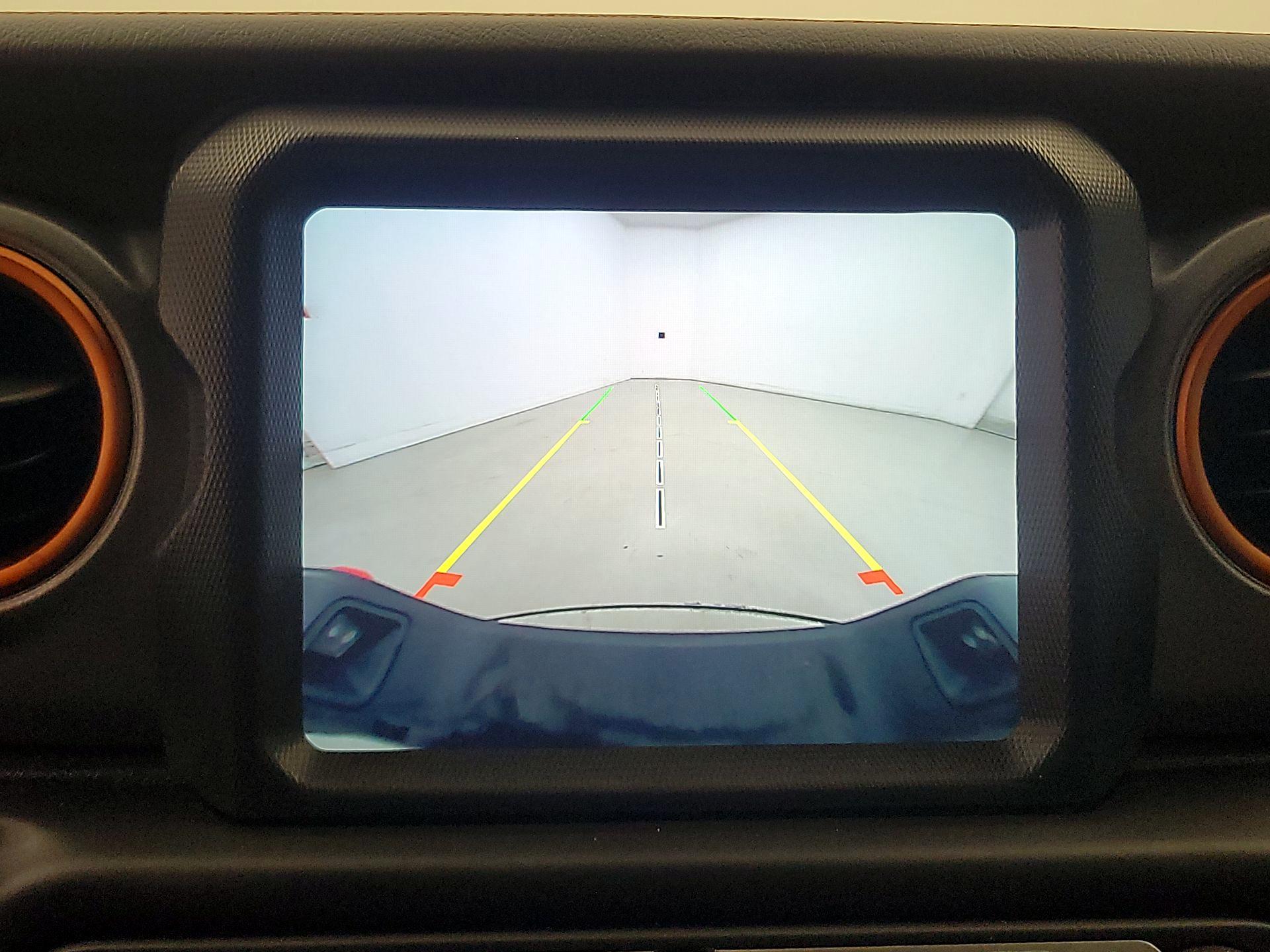 Thumbnail: 2023 Jeep Gladiator - 15