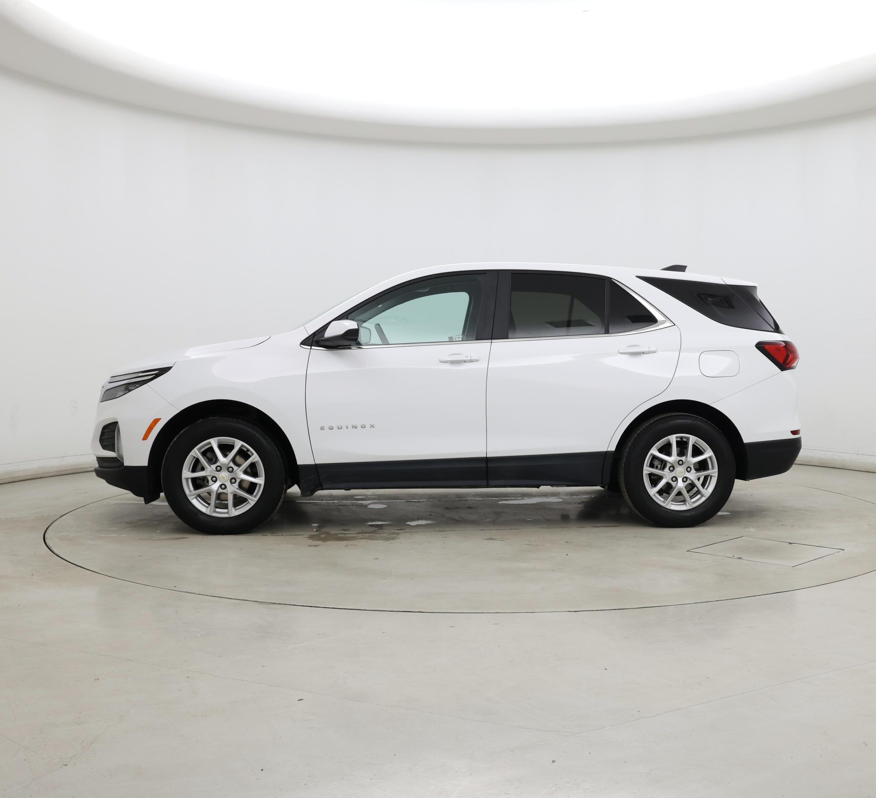 Thumbnail: 2023 Chevrolet Equinox - 3