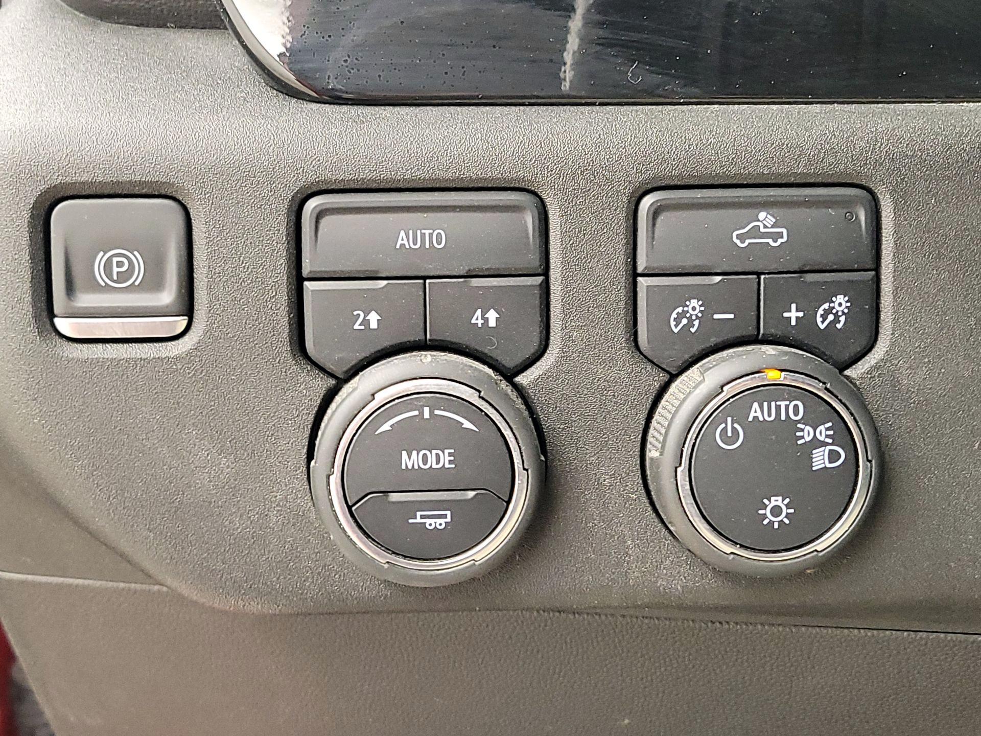 Thumbnail: 2022 Chevrolet Silverado 1500 - 13