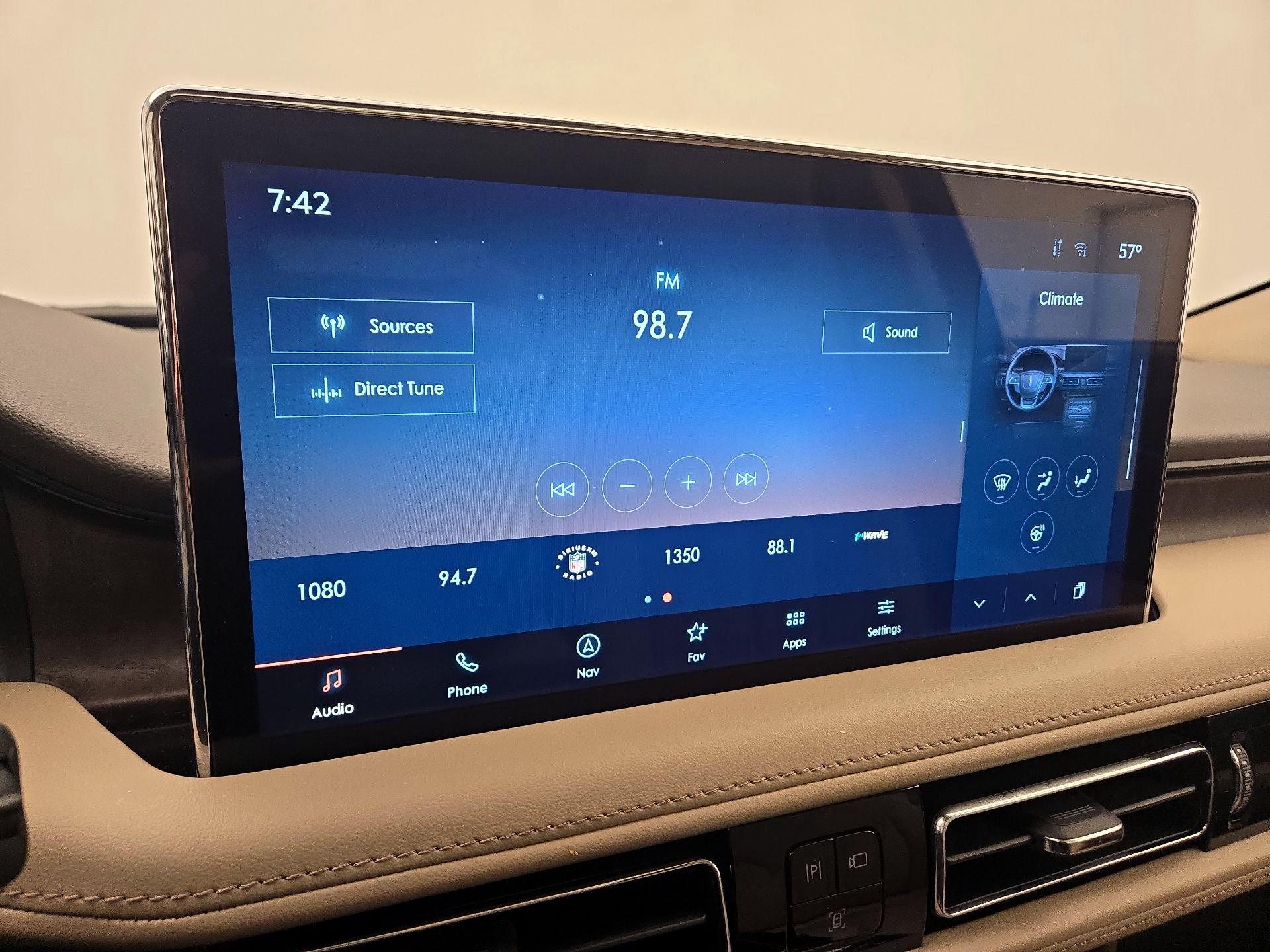 Thumbnail: 2023 Lincoln Nautilus - 16